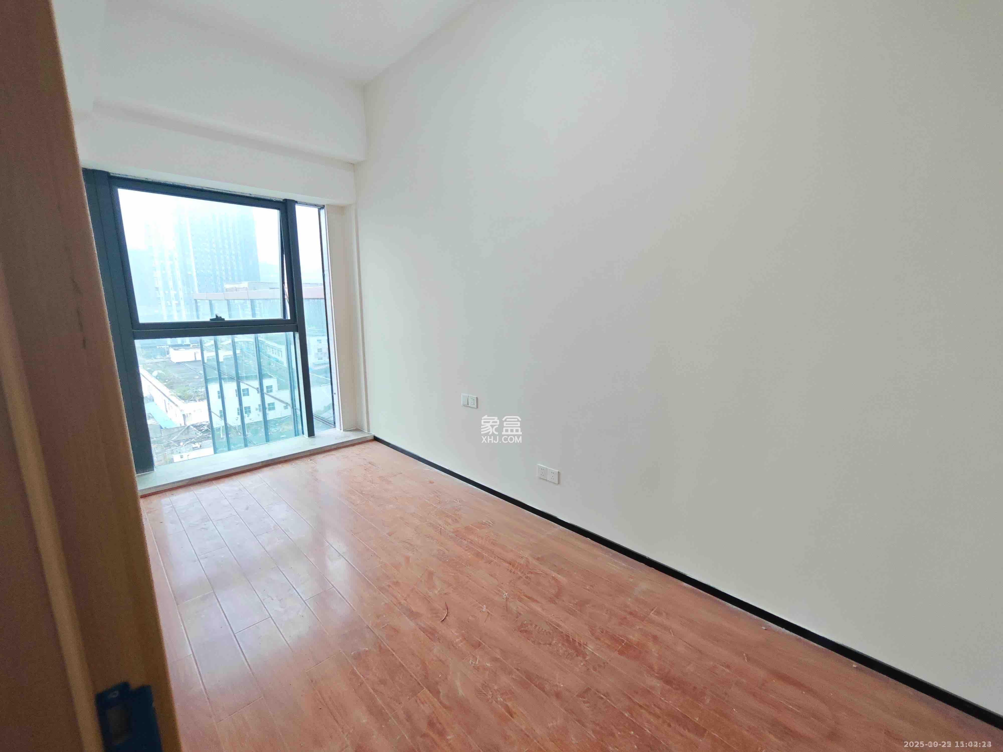 恒大珺悦府  3室1厅1卫    3200.0元/月室内图