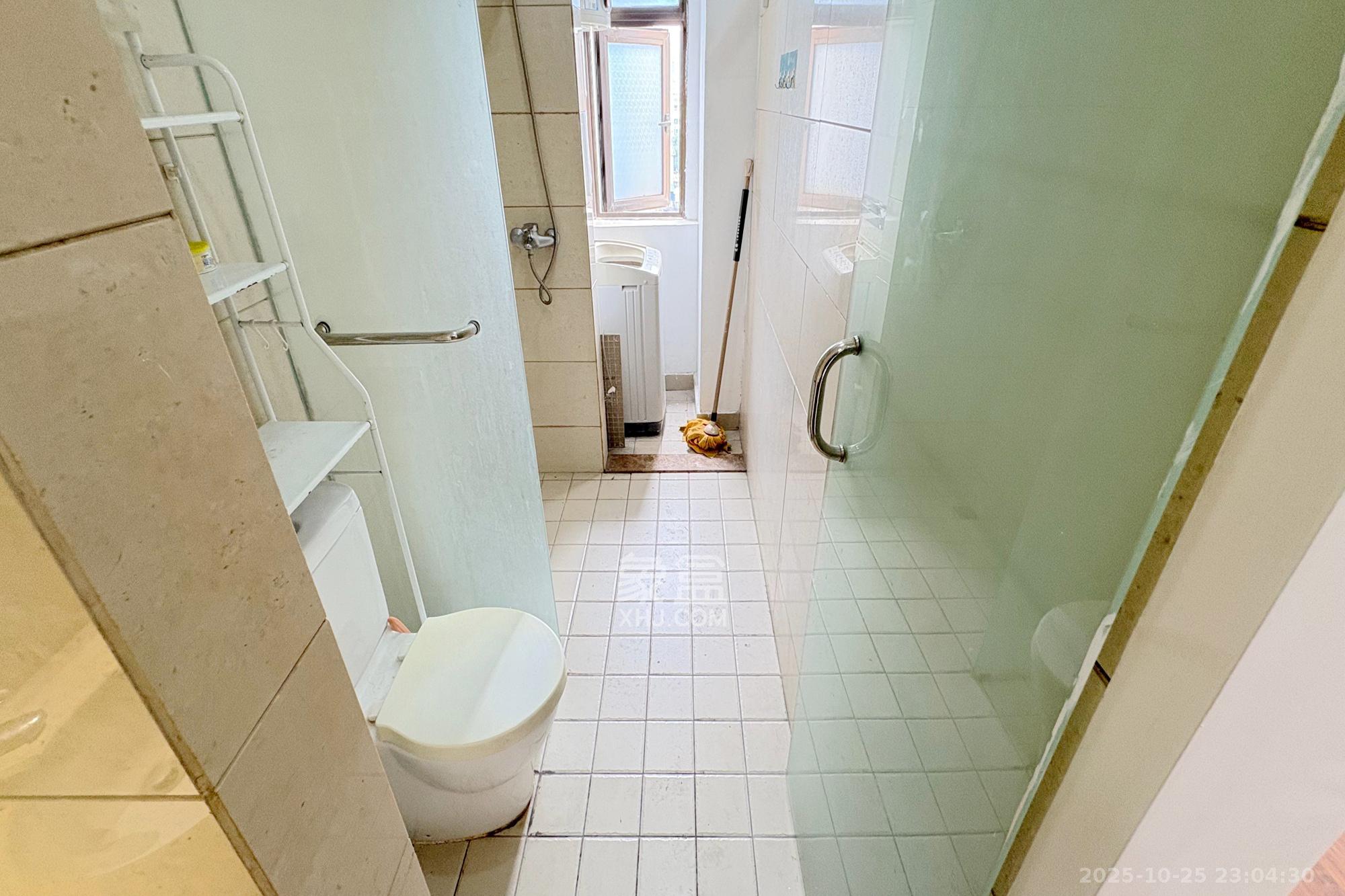 铂宫  1室1厅1卫    32.5万 铂宫  1室1厅1卫    32.5万卫生间