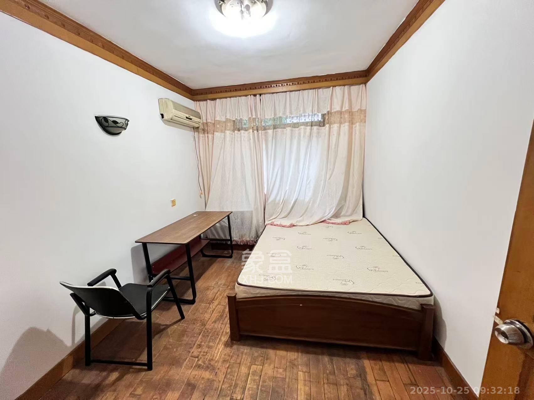 砂子塘长沙电机厂宿舍  1室0厅0卫    1300.0元/月 砂子塘长沙电机厂宿舍  1室0厅0卫    1300.0元/月室内图