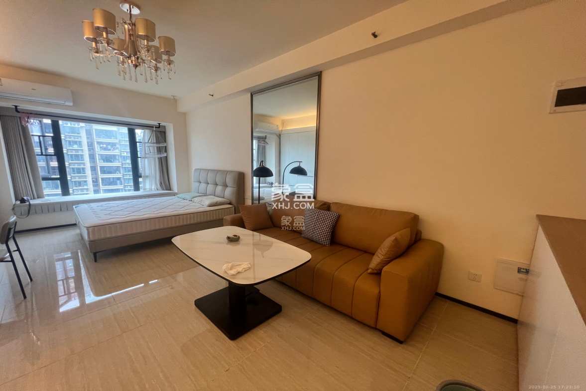 恒大国际广场  1室1厅1卫    1800.0元/月 恒大国际广场  1室1厅1卫    1800.0元/月室内图