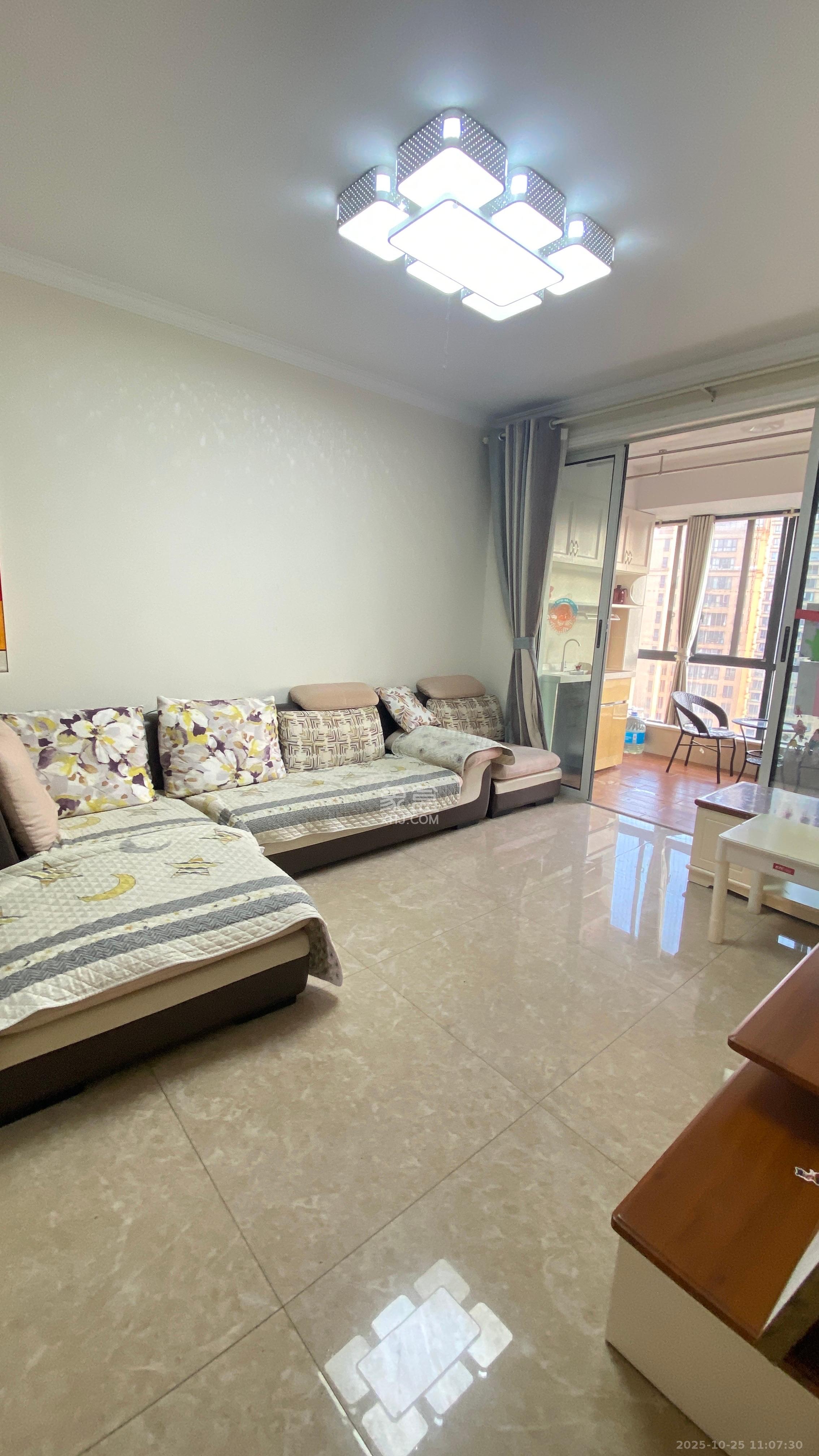 五矿万境水岸二期（五矿万境水岸和苑）  1室2厅1卫    2500.0元/月