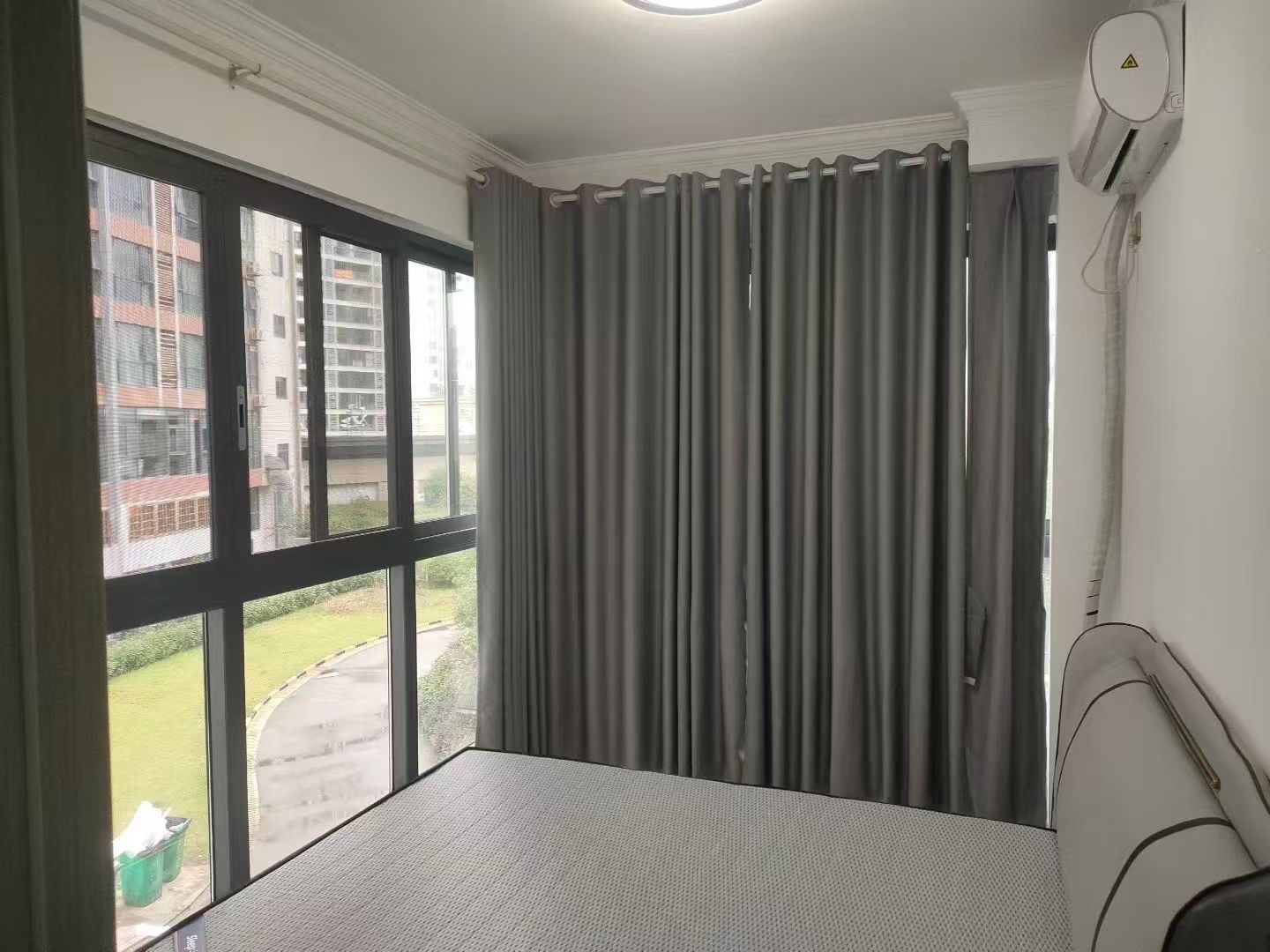 靛达广场  3室2厅2卫    2100.0元/月室内图