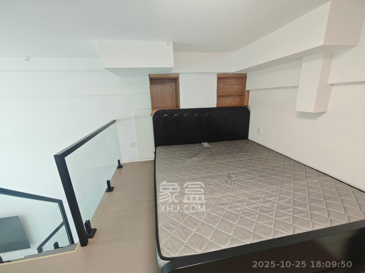 荣盛花语书苑  1室1厅1卫    2200.0元/月 荣盛花语书苑  1室1厅1卫    2200.0元/月室内图