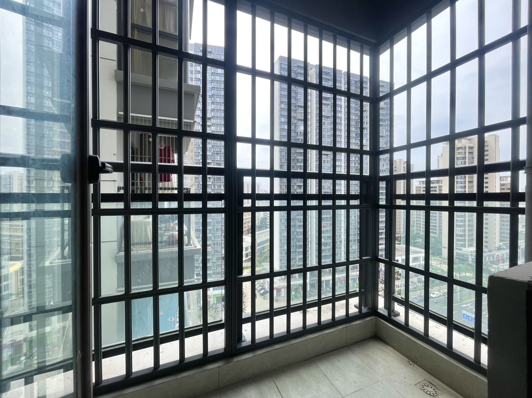 坡博家园四区  5室2厅2卫    3600.0元/月 坡博家园四区  5室2厅2卫    3600.0元/月室内图