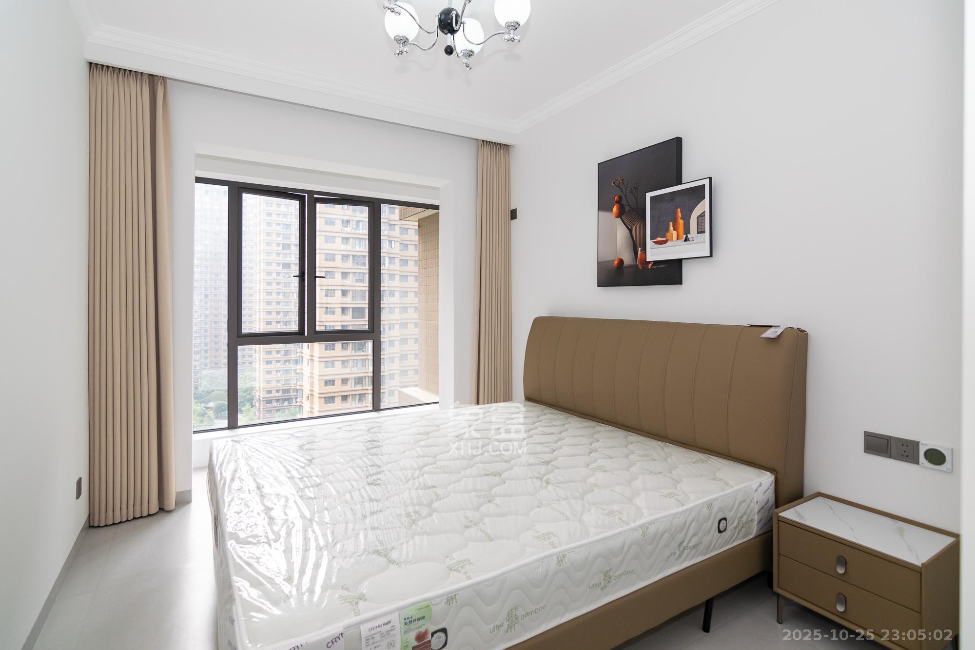 润和长郡(润和紫郡二三期) 5室2厅2卫 137.0万 润和长郡(润和紫郡二三期) 5室2厅2卫 137.0万卧室