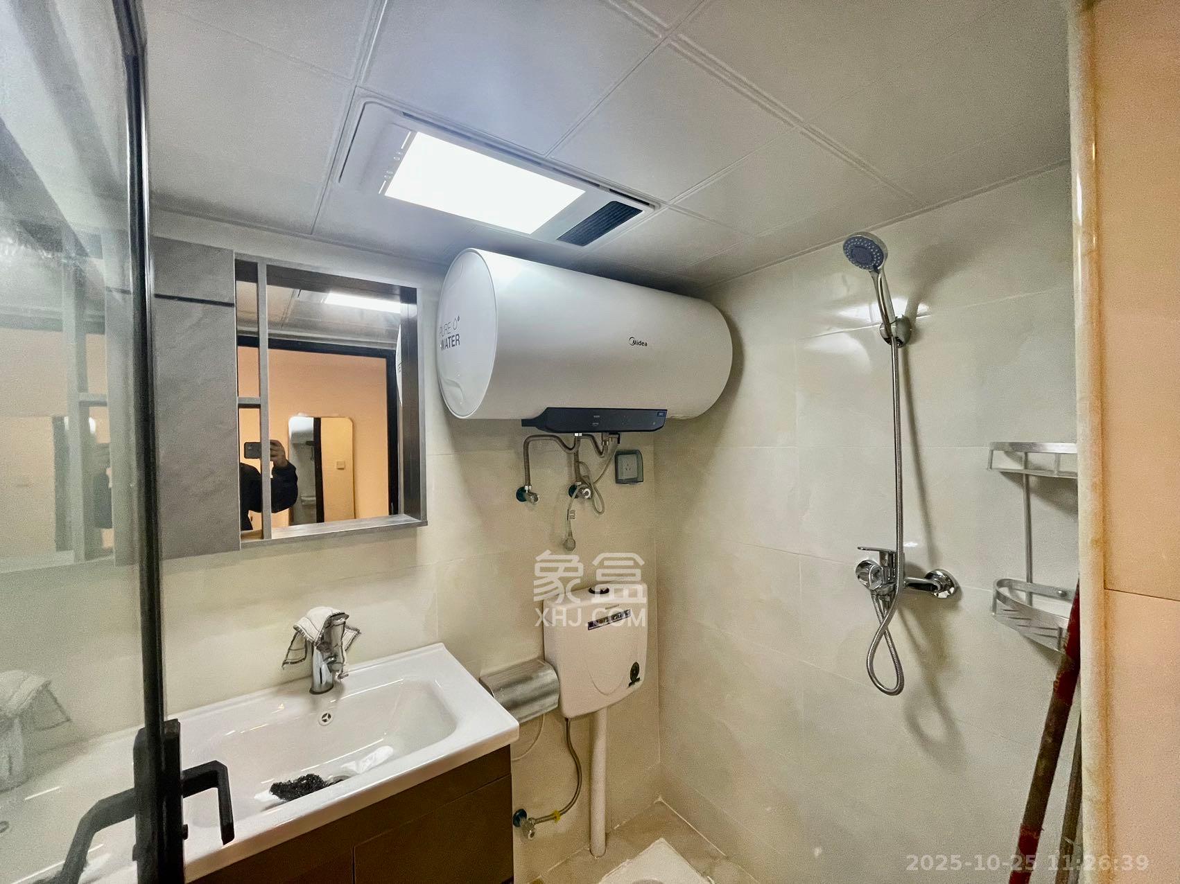 金地铂悦  1室1厅1卫    1600.0元/月室内图