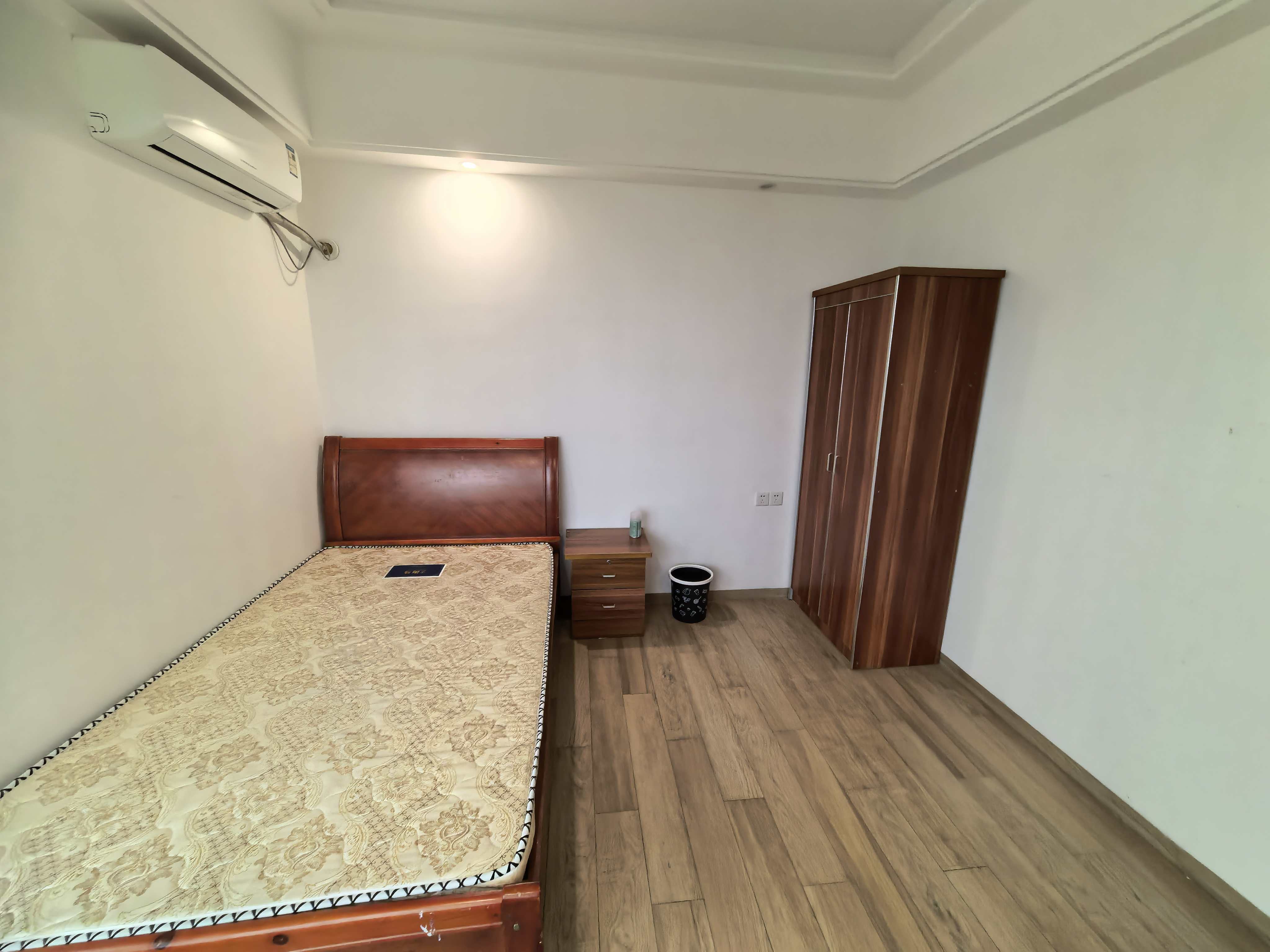 天鹅湾  2室2厅1卫    200.0万 天鹅湾  2室2厅1卫    200.0万室内图