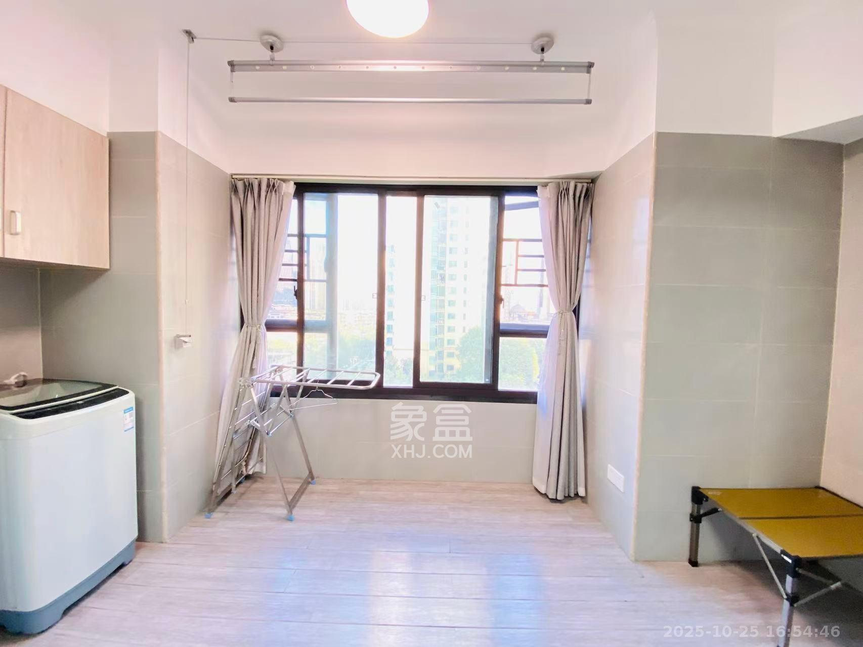 当代滨江MOMA  1室0厅1卫    1800.0元/月 当代滨江MOMA  1室0厅1卫    1800.0元/月室内图