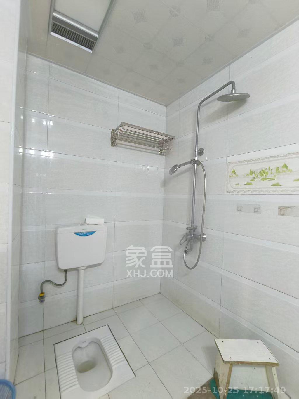 福泽园 2室2厅1卫 2300.0元/月 福泽园 2室2厅1卫 2300.0元/月室内图