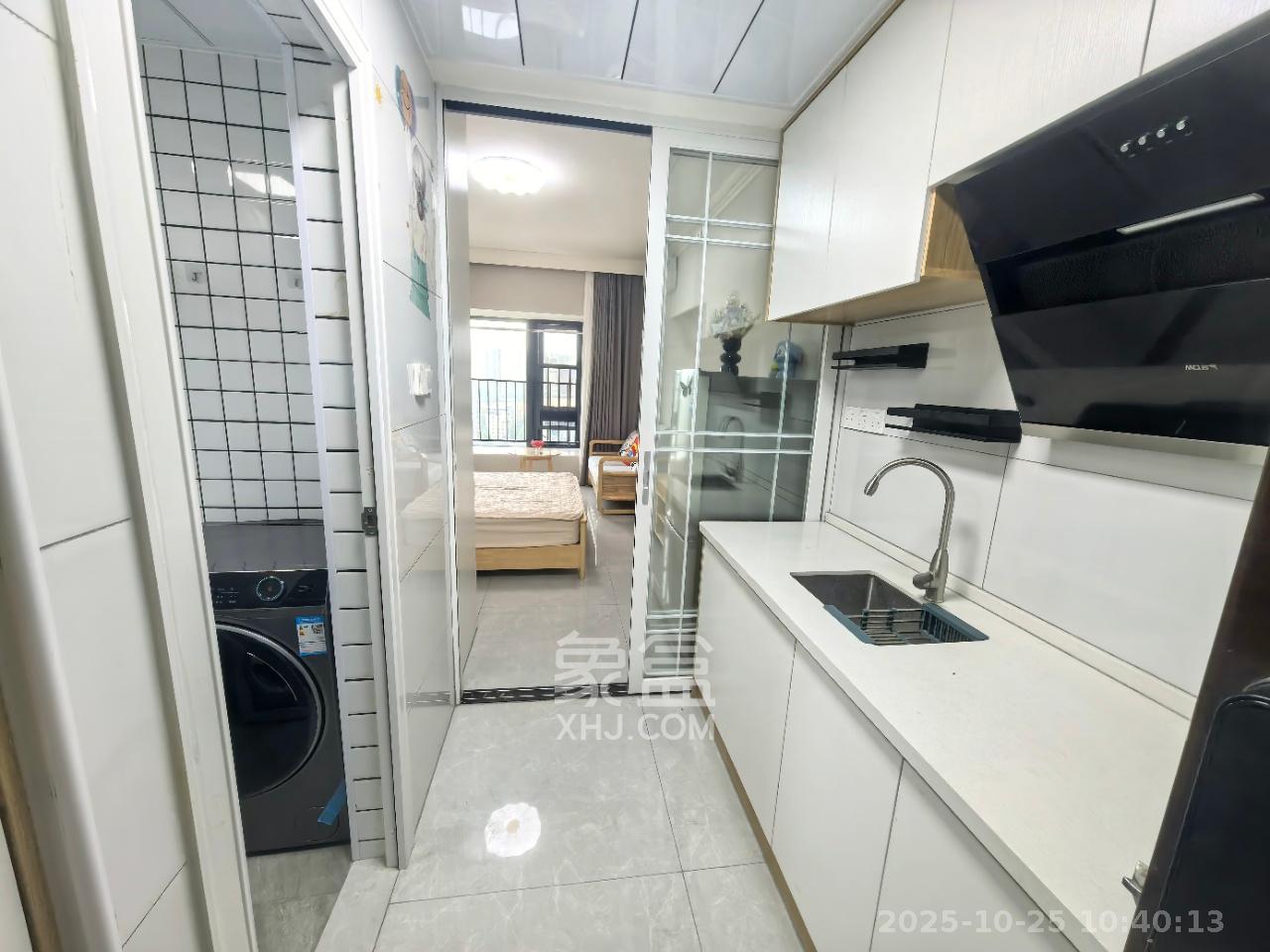 碧桂园城市之光  1室0厅0卫    1700.0元/月 碧桂园城市之光  1室0厅0卫    1700.0元/月室内图