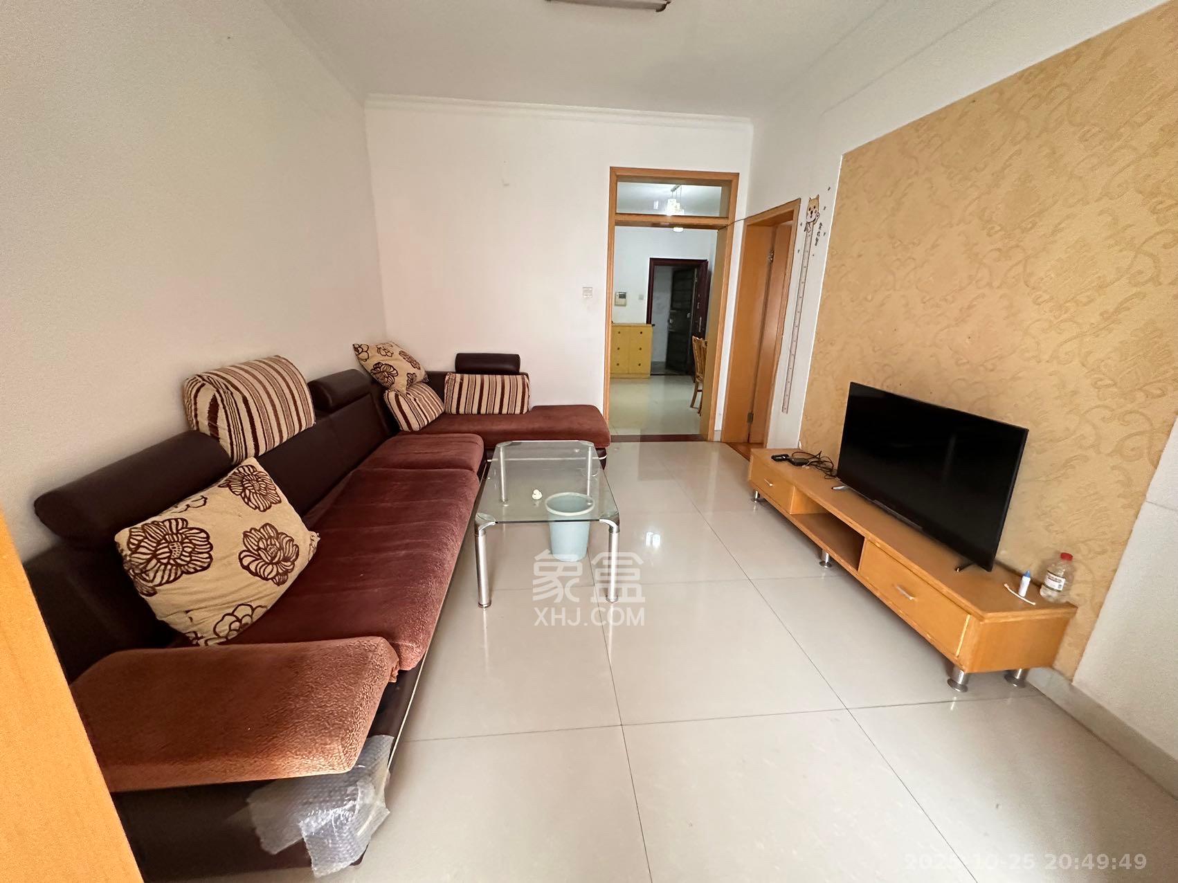 德庆水韵山城  2室1厅1卫    1700.0元/月室内图