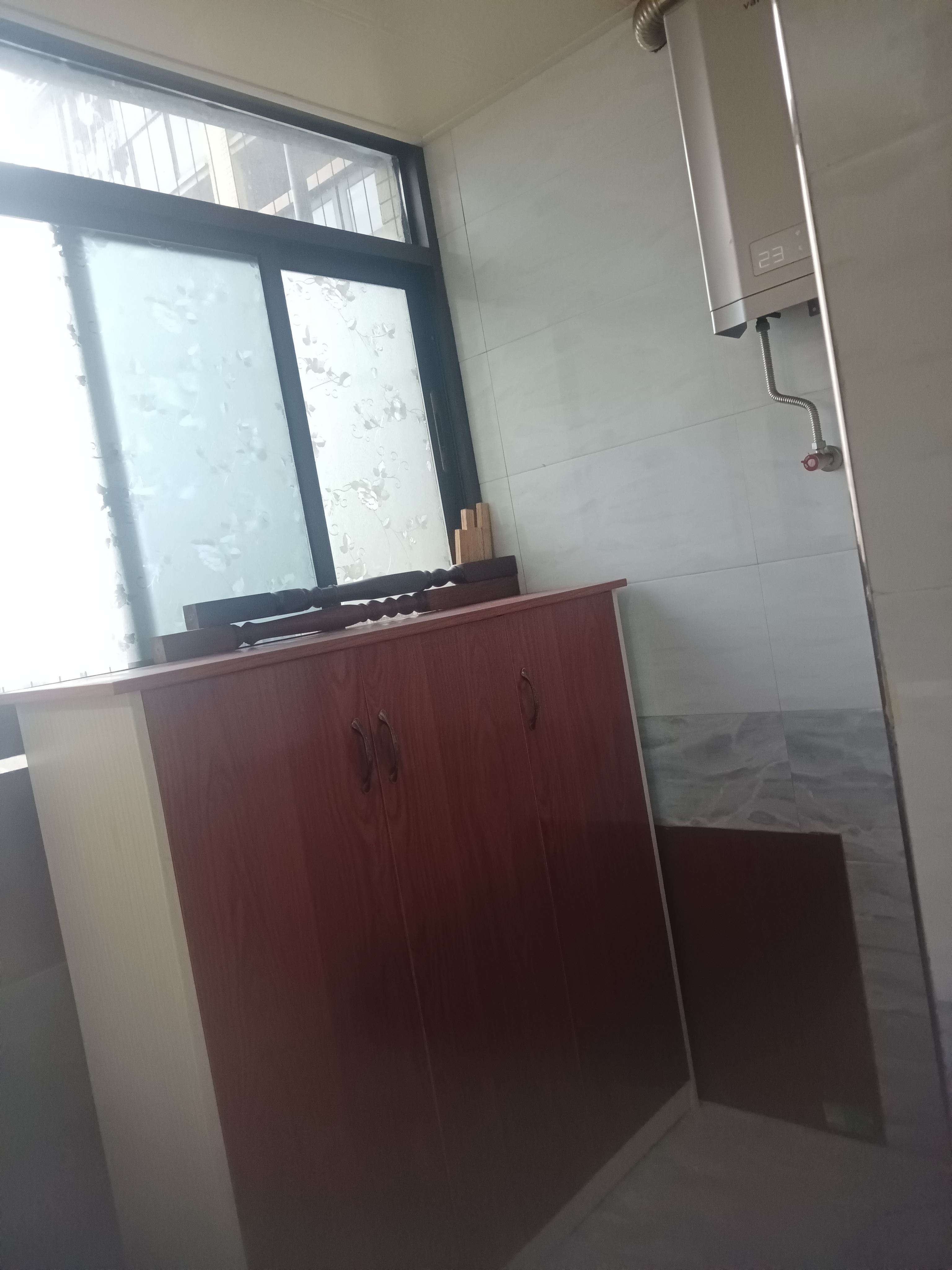 金钟时代城  3室2厅2卫    1800.0元/月室内图