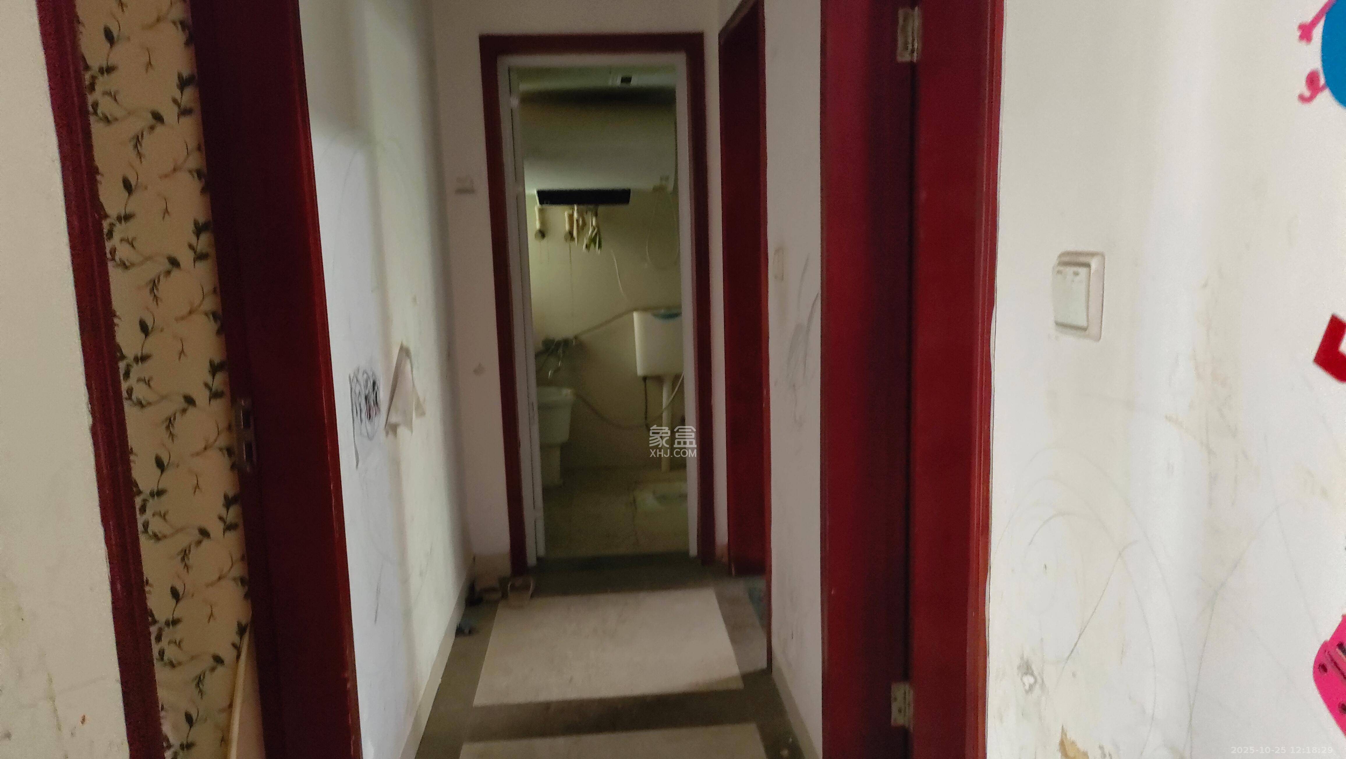 尚城 3室2厅1卫 2000.0元/月 尚城 3室2厅1卫 2000.0元/月室内图