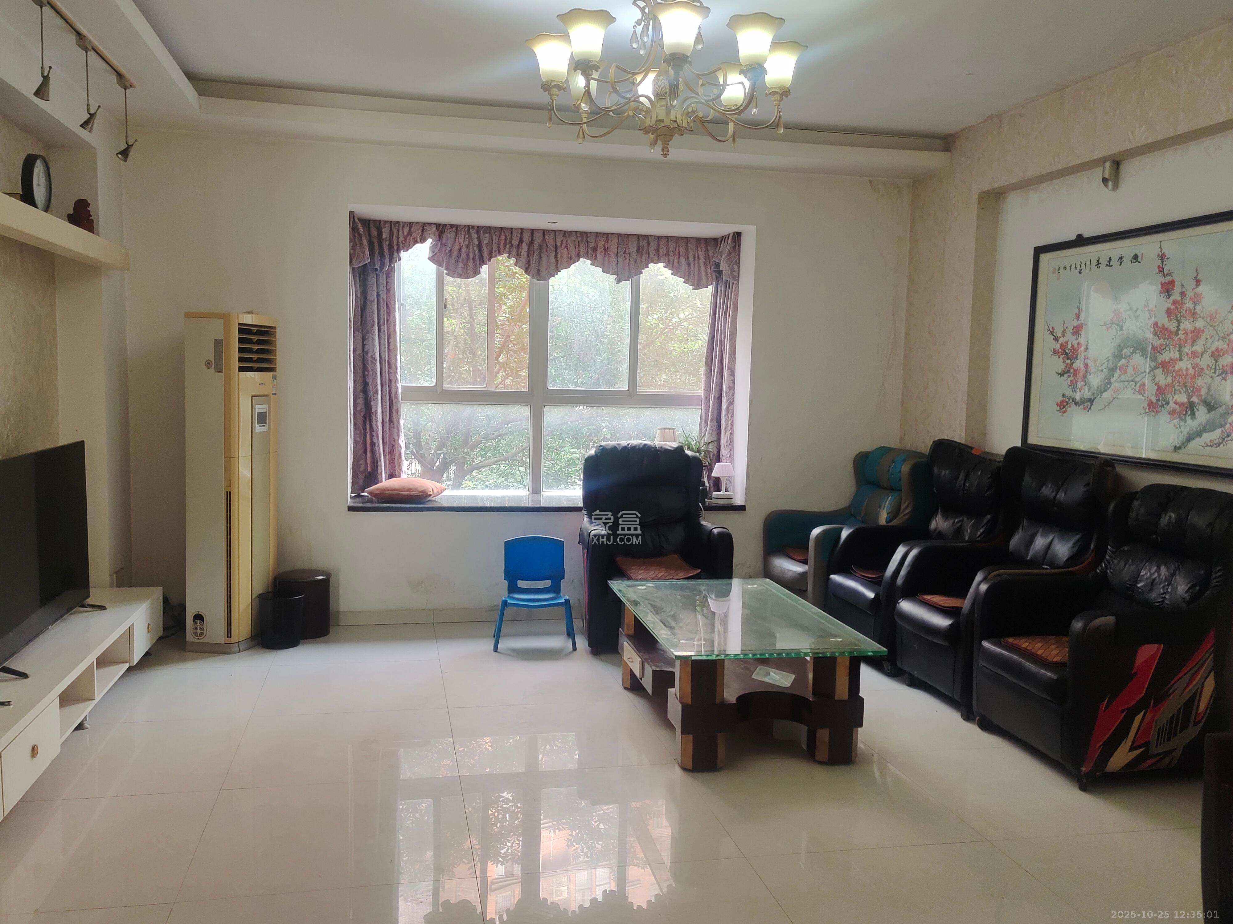 华银园  4室2厅2卫    2500.0元/月 华银园  4室2厅2卫    2500.0元/月