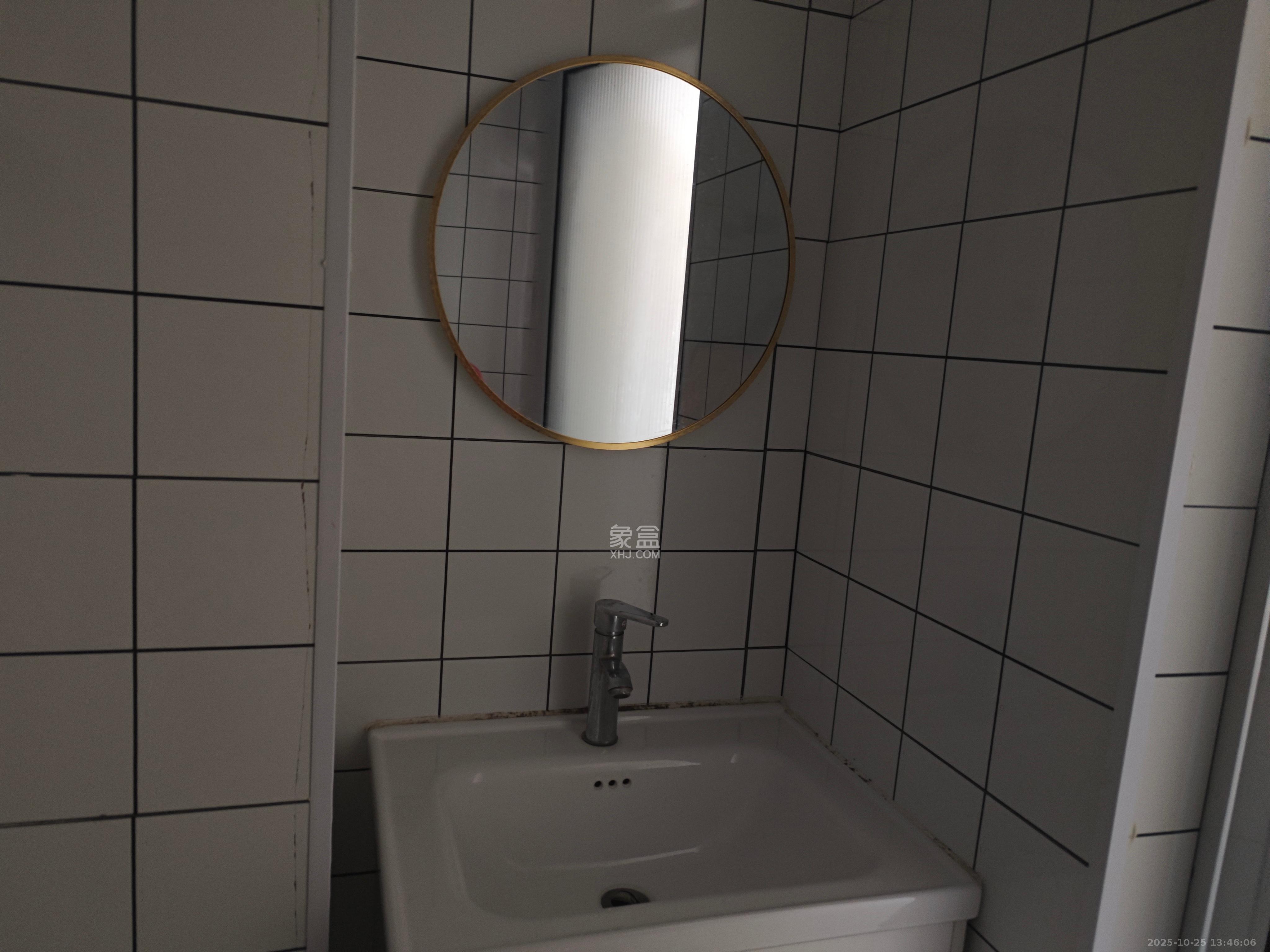 阳光城檀悦  1室1厅1卫    2000.0元/月室内图