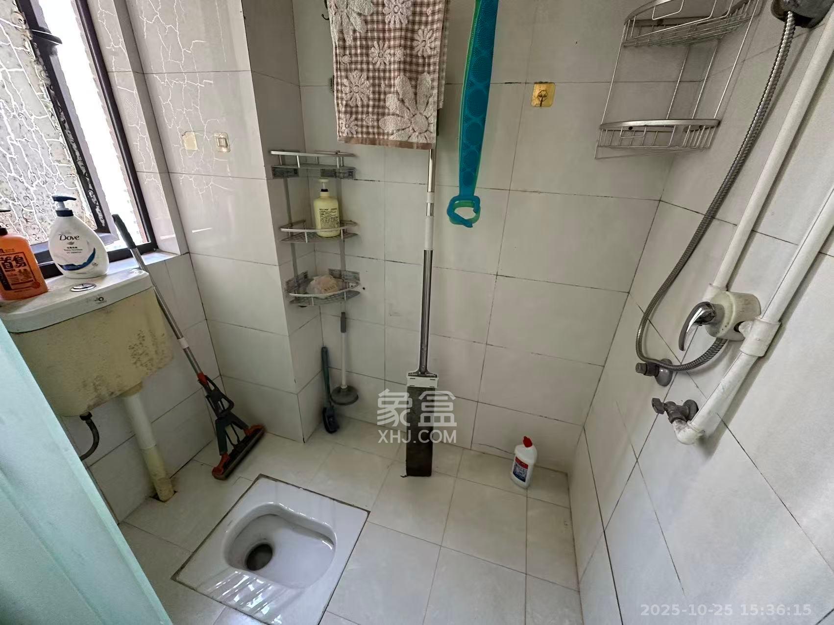 旭辉藏郡（藏郡、旭湘华府)  1室2厅1卫    2300.0元/月室内图