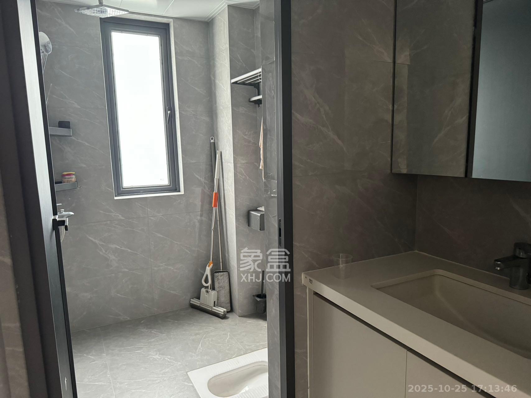 旭辉雨金广场  4室2厅2卫    3000.0元/月 旭辉雨金广场  4室2厅2卫    3000.0元/月室内图