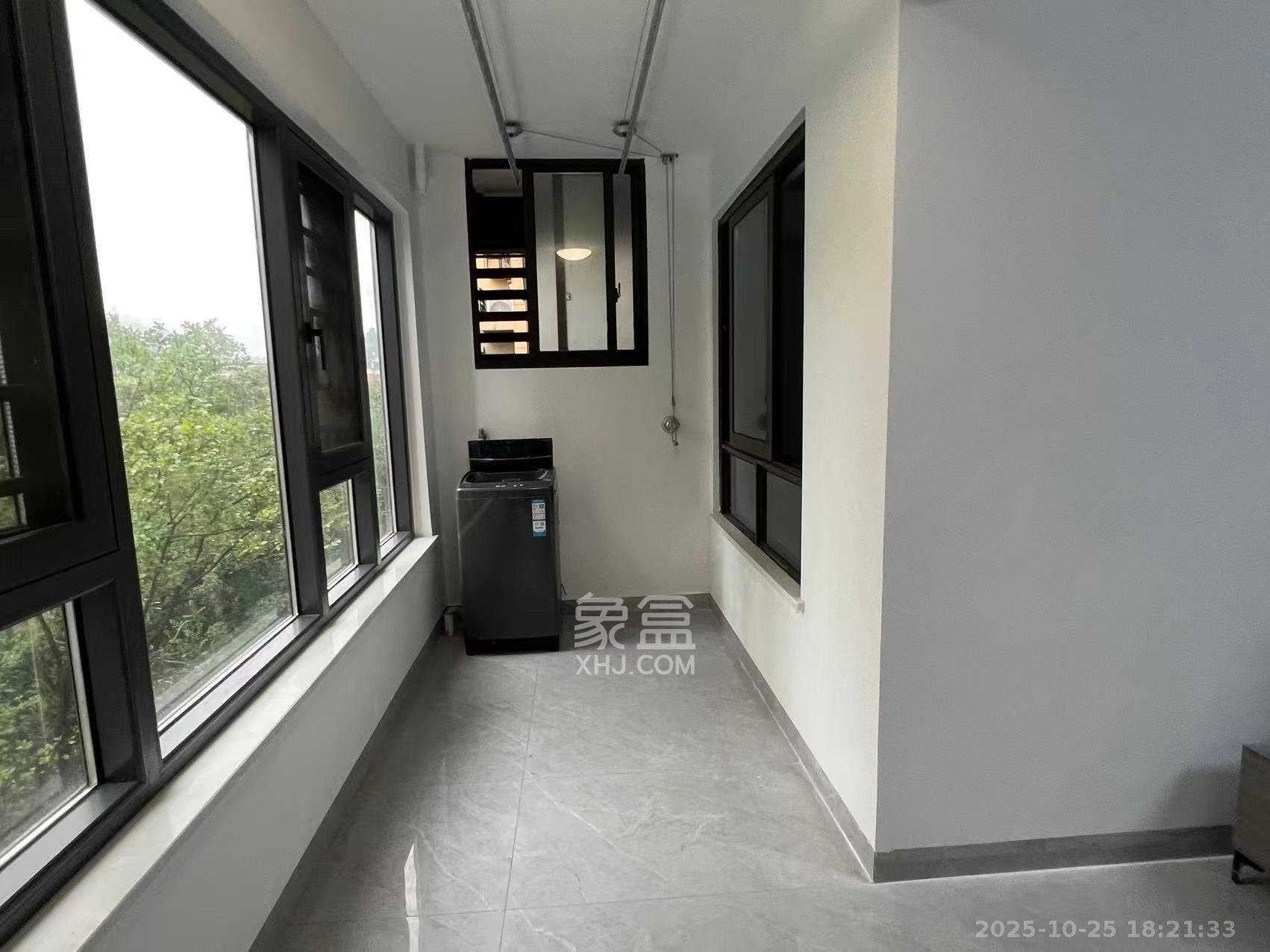 龙湖璟宸原著(龙湖紫宸) 4室2厅2卫 2400.0元/月 龙湖璟宸原著(龙湖紫宸) 4室2厅2卫 2400.0元/月室内图