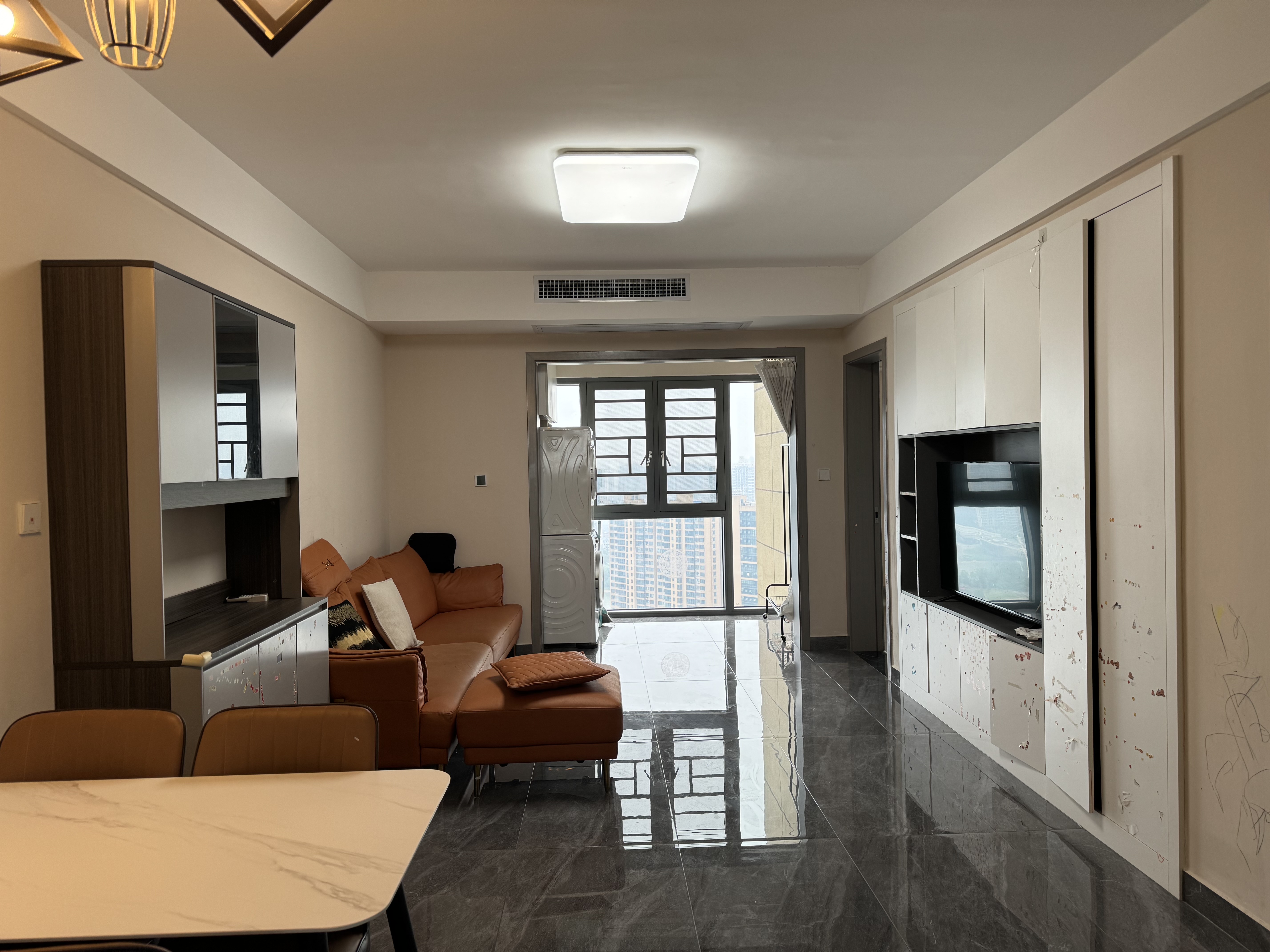 五矿沁园金城(春和景园)  4室2厅2卫    2800.0元/月 五矿沁园金城(春和景园)  4室2厅2卫    2800.0元/月户型图