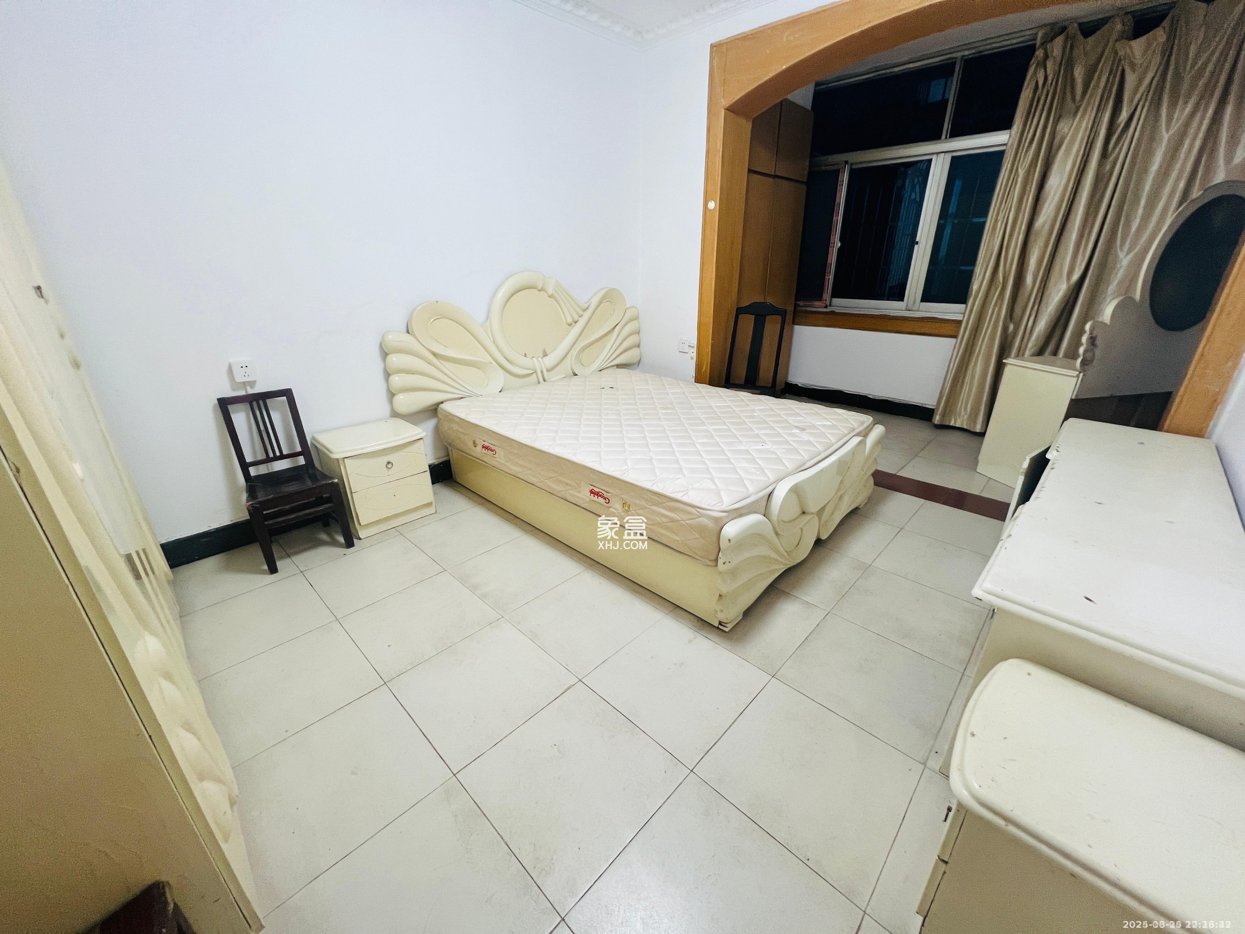 荣安宿舍 2室2厅1卫 1600.0元/月 荣安宿舍 2室2厅1卫 1600.0元/月室内图