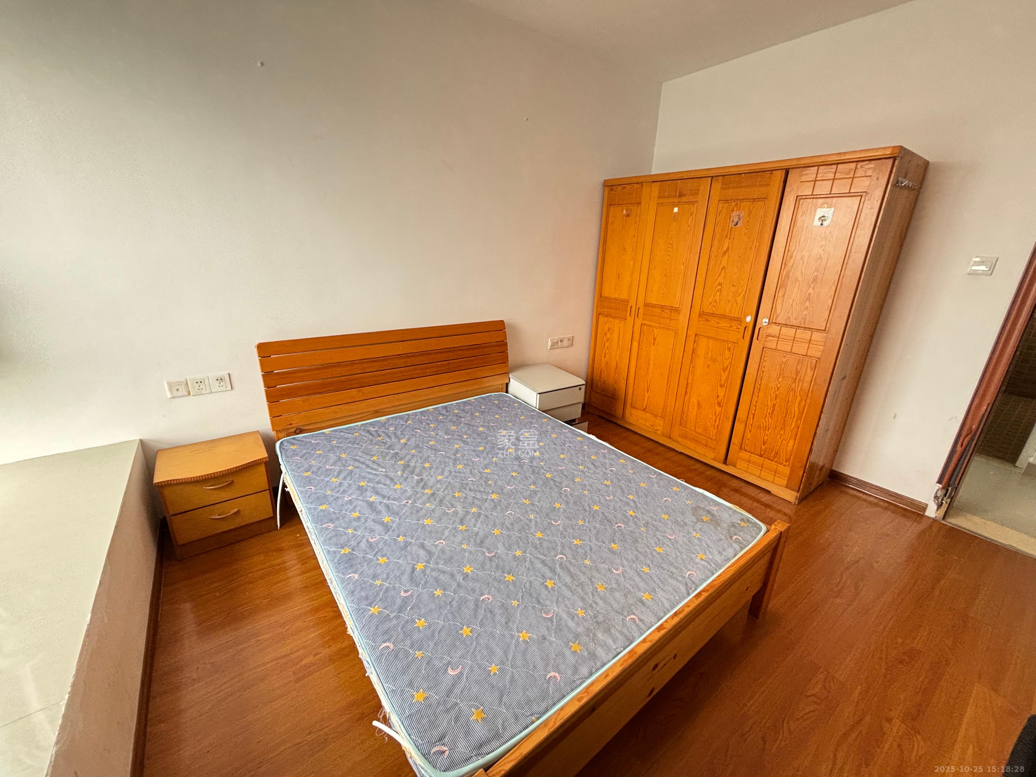 钱隆樽品(一、二、三期)  2室1厅1卫    2000.0元/月室内图