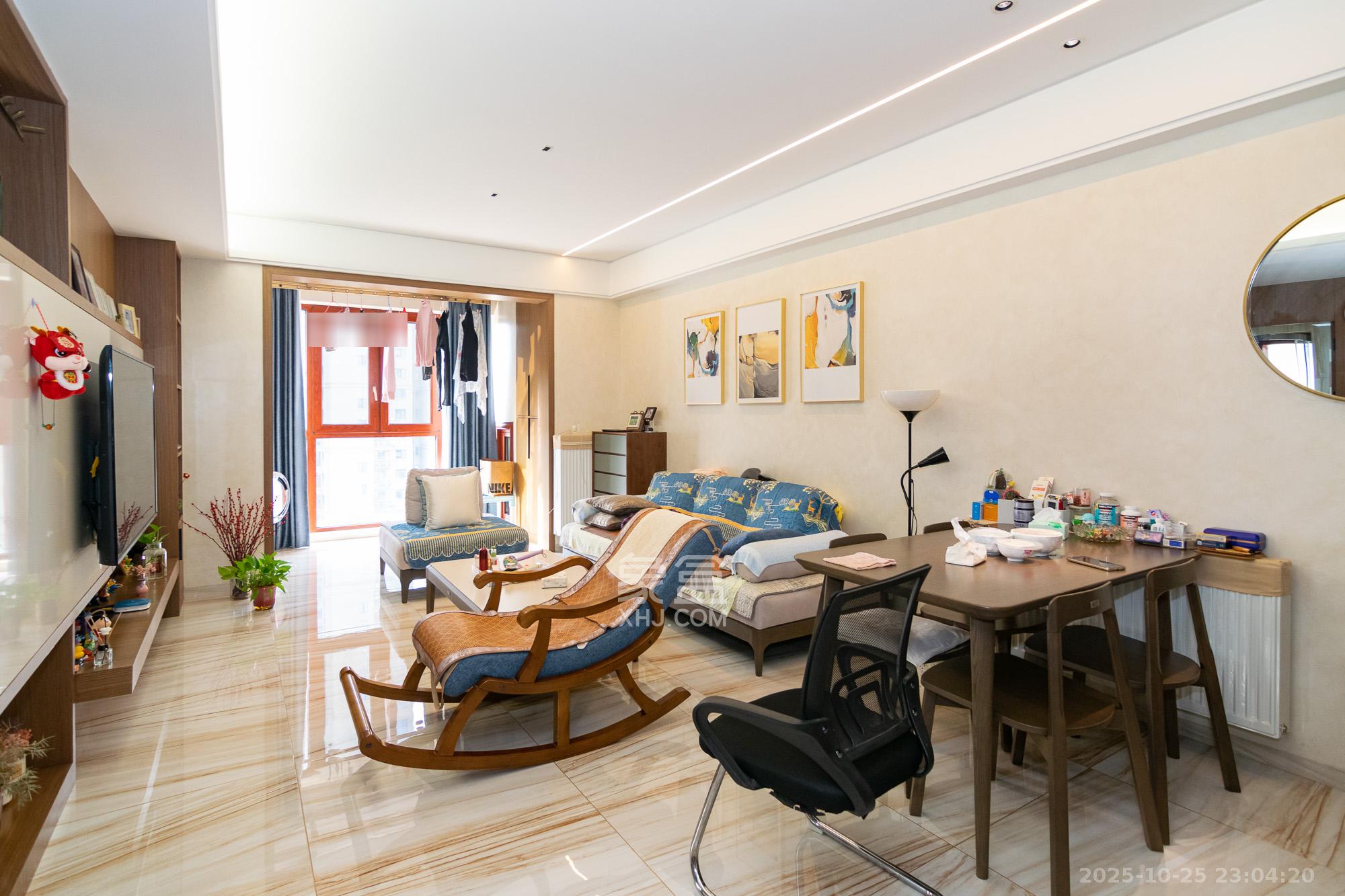 澳海澜庭  2室2厅1卫    60.0万客厅