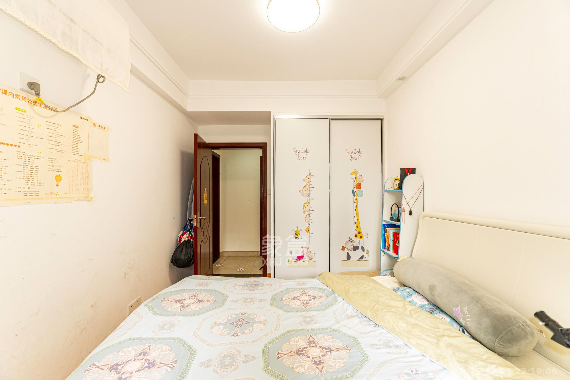 筑梦佳园 4室2厅2卫 79.8万 筑梦佳园 4室2厅2卫 79.8万卧室