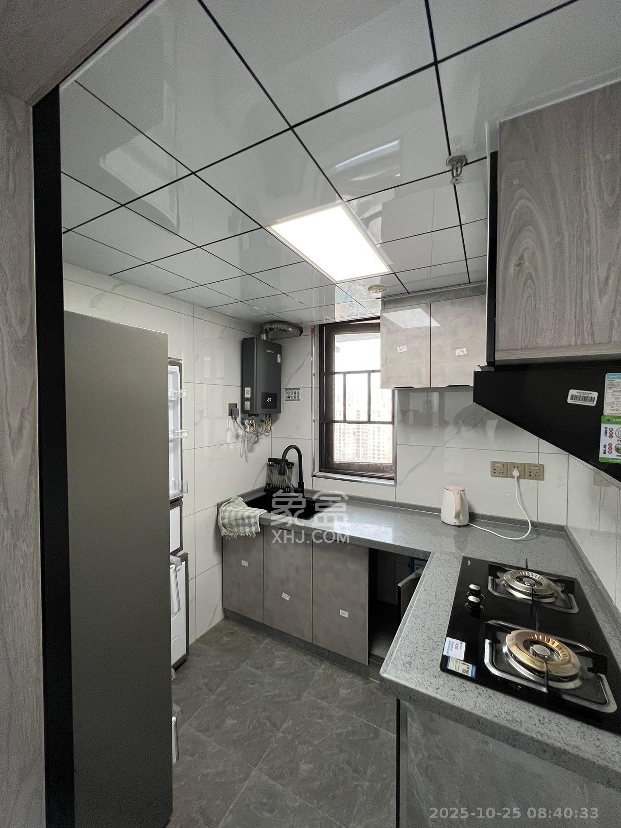 万科金色梦想B区  3室2厅1卫    2700.0元/月 万科金色梦想B区  3室2厅1卫    2700.0元/月室内图