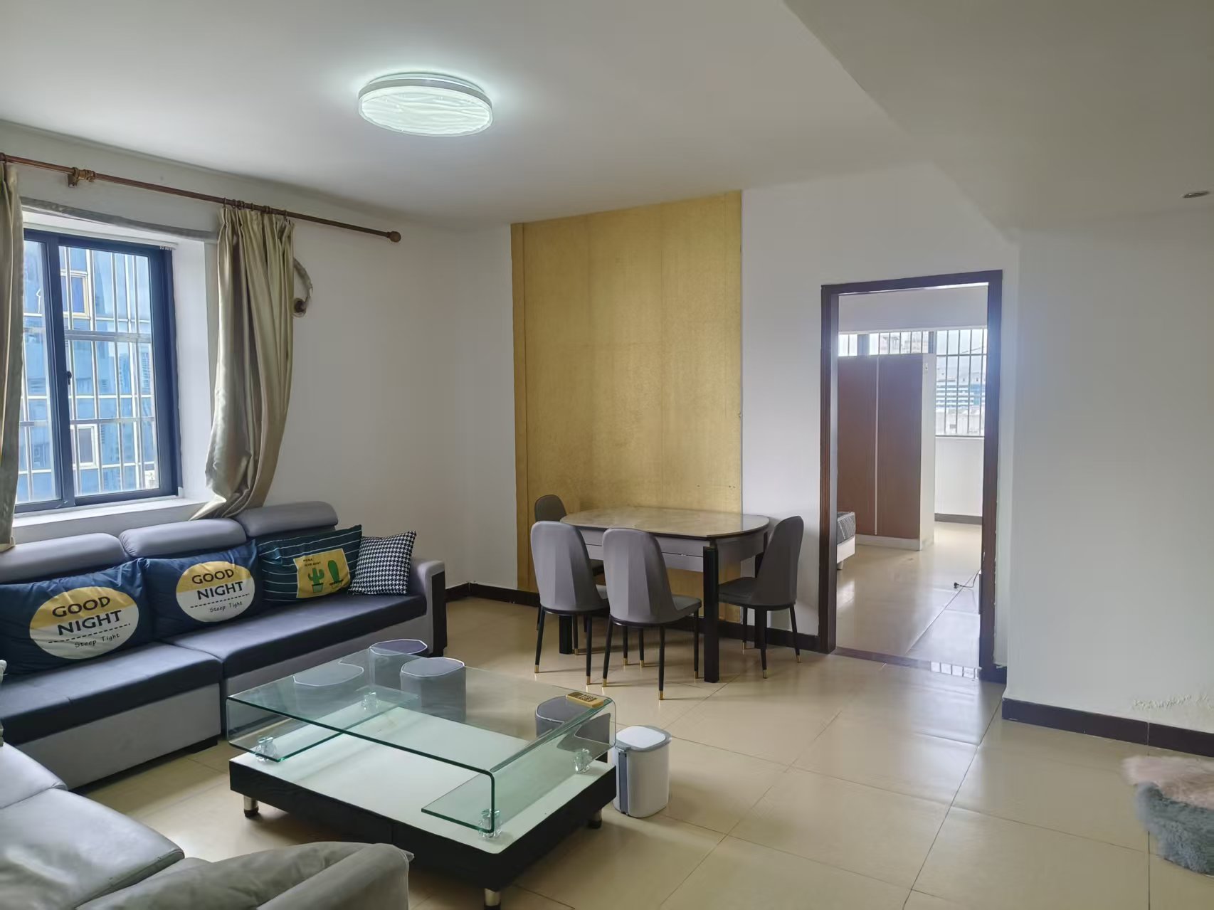 帝国大厦 1室2厅1卫 83.8万 帝国大厦 1室2厅1卫 83.8万室内图