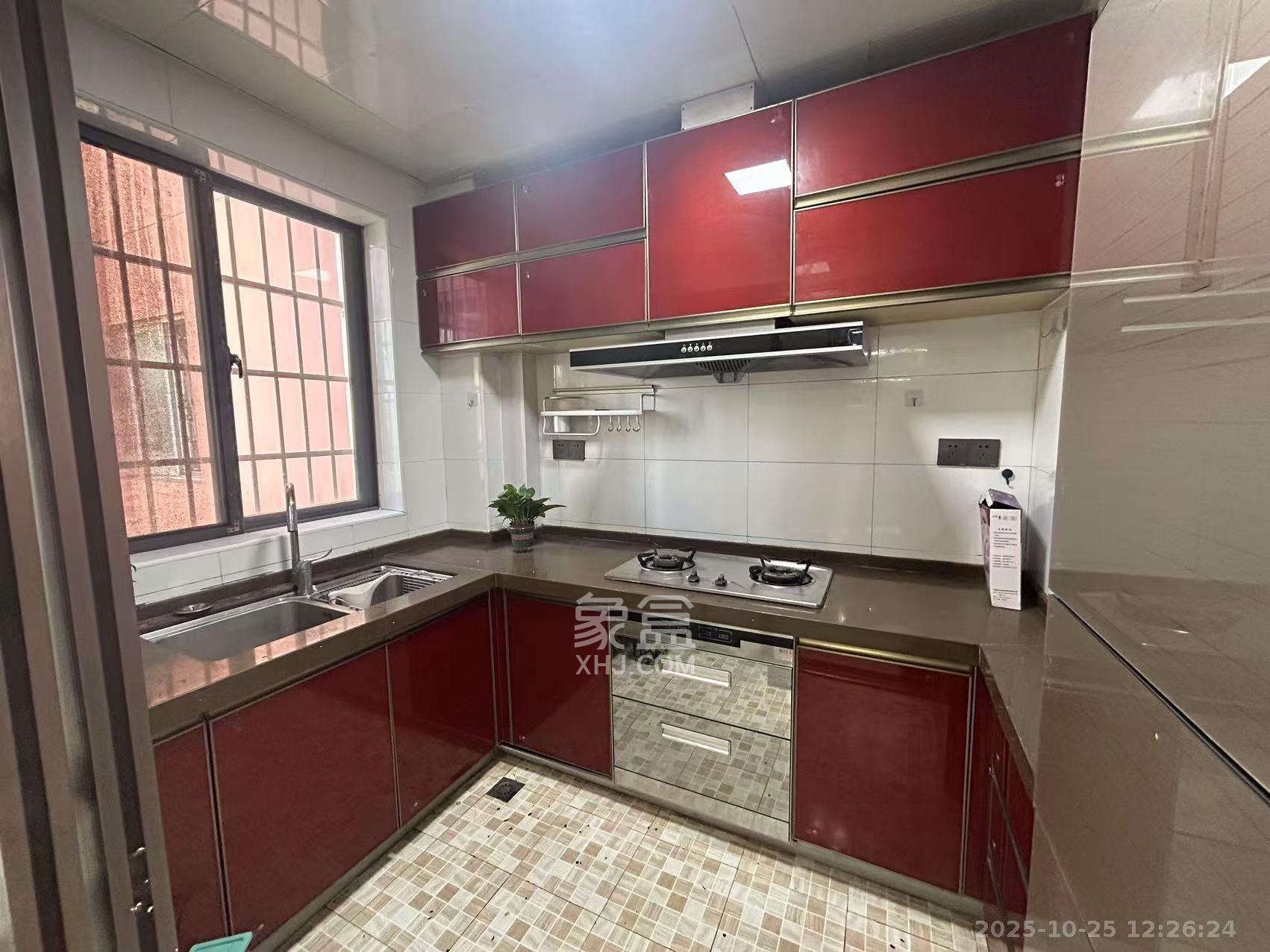 上海城小区 4室2厅2卫 2800.0元/月 上海城小区 4室2厅2卫 2800.0元/月室内图