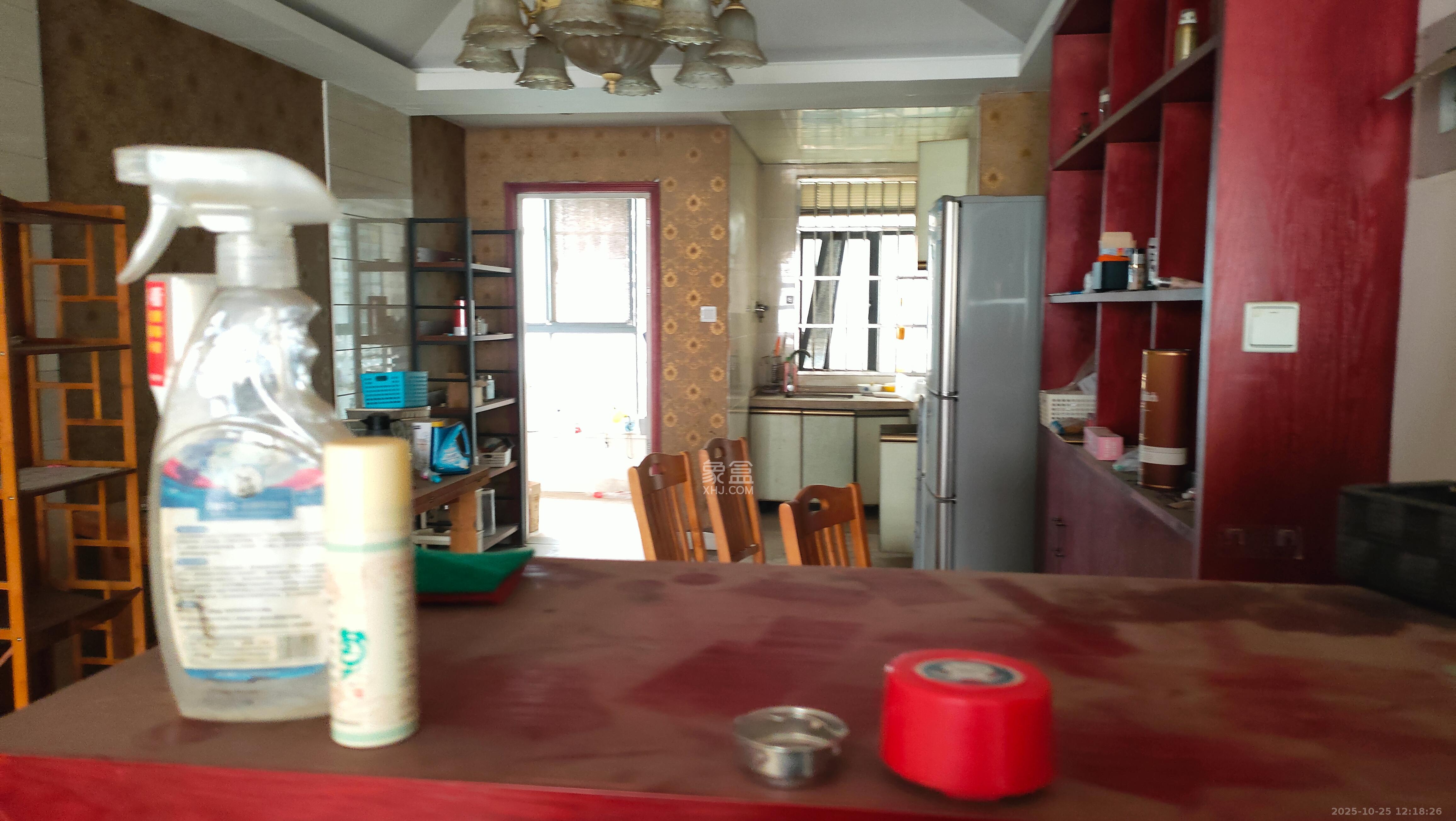 尚城 3室2厅1卫 2000.0元/月 尚城 3室2厅1卫 2000.0元/月室内图