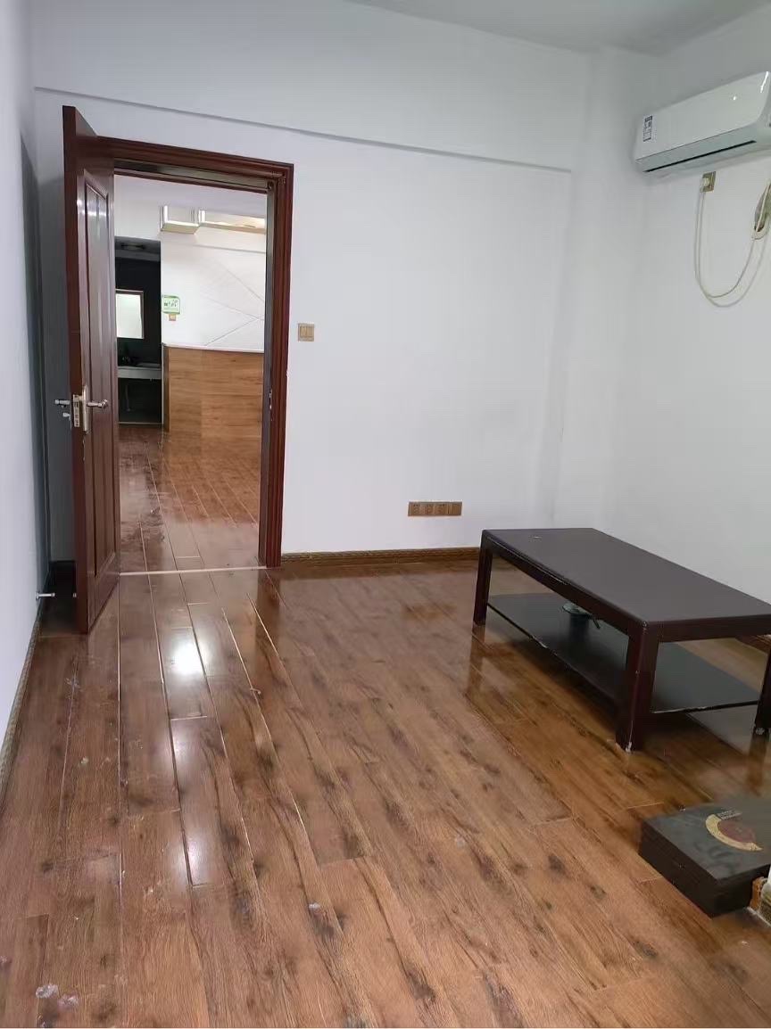 黄金大厦  1室1厅1卫    1500.0元/月室内图