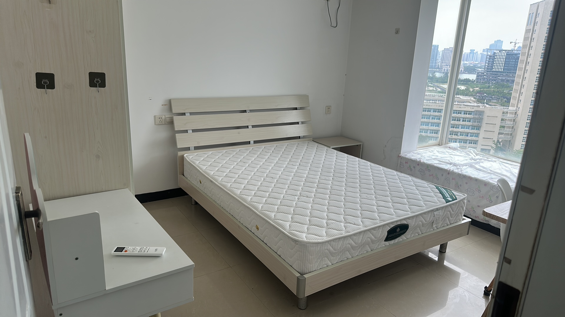 海悦国际  1室0厅0卫    2200.0元/月 海悦国际  1室0厅0卫    2200.0元/月室内图