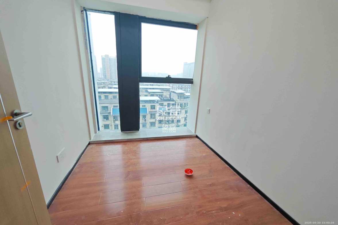 恒大珺悦府 3室1厅1卫 3200.0元/月 恒大珺悦府 3室1厅1卫 3200.0元/月室内图