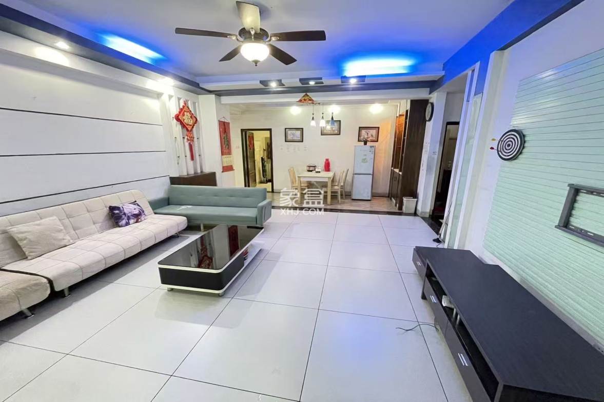 亚洲豪苑北区 4室2厅2卫 3500.0元/月 亚洲豪苑北区 4室2厅2卫 3500.0元/月室内图