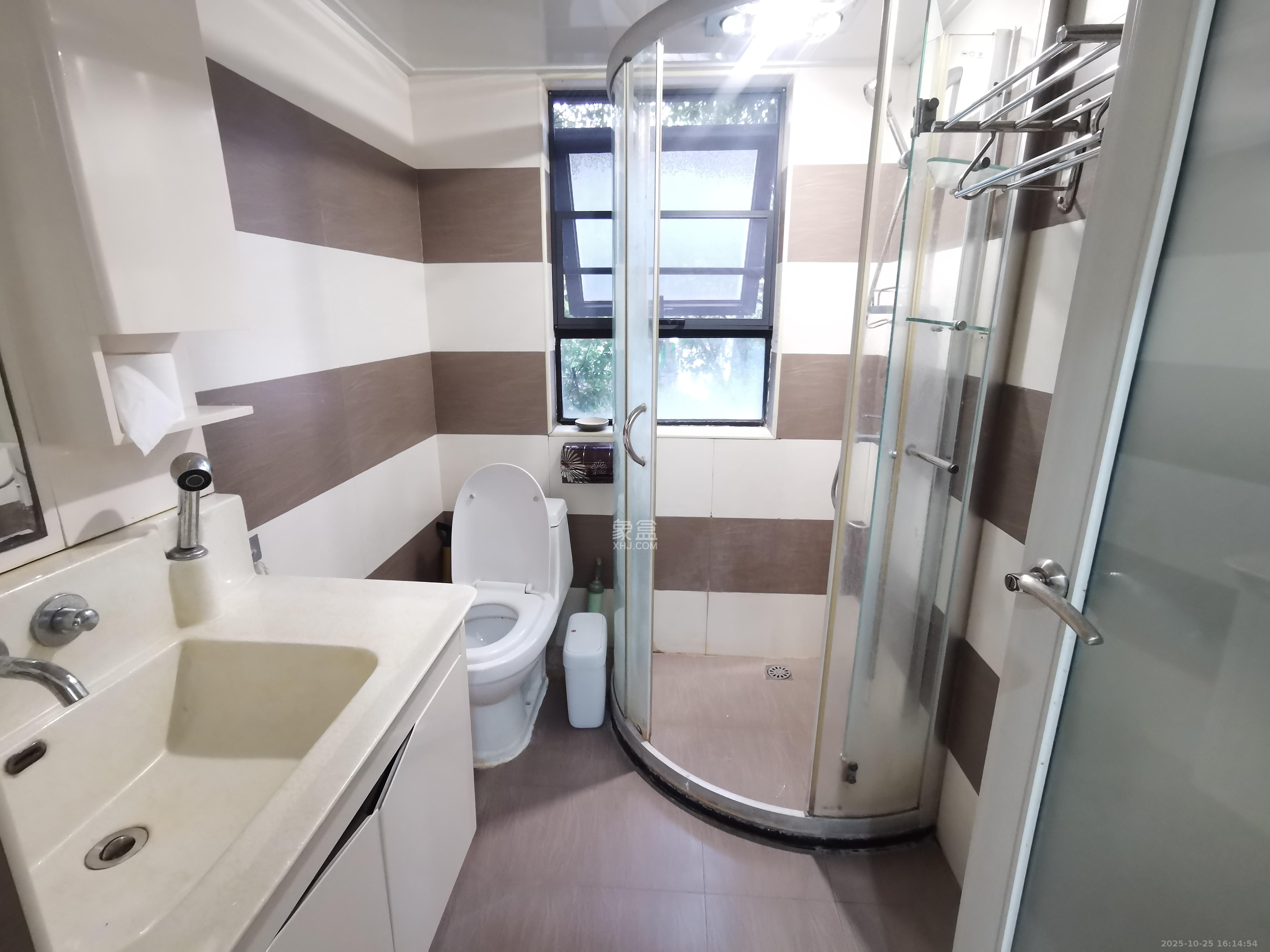 永祺西京  2室2厅1卫    2300.0元/月 永祺西京  2室2厅1卫    2300.0元/月室内图