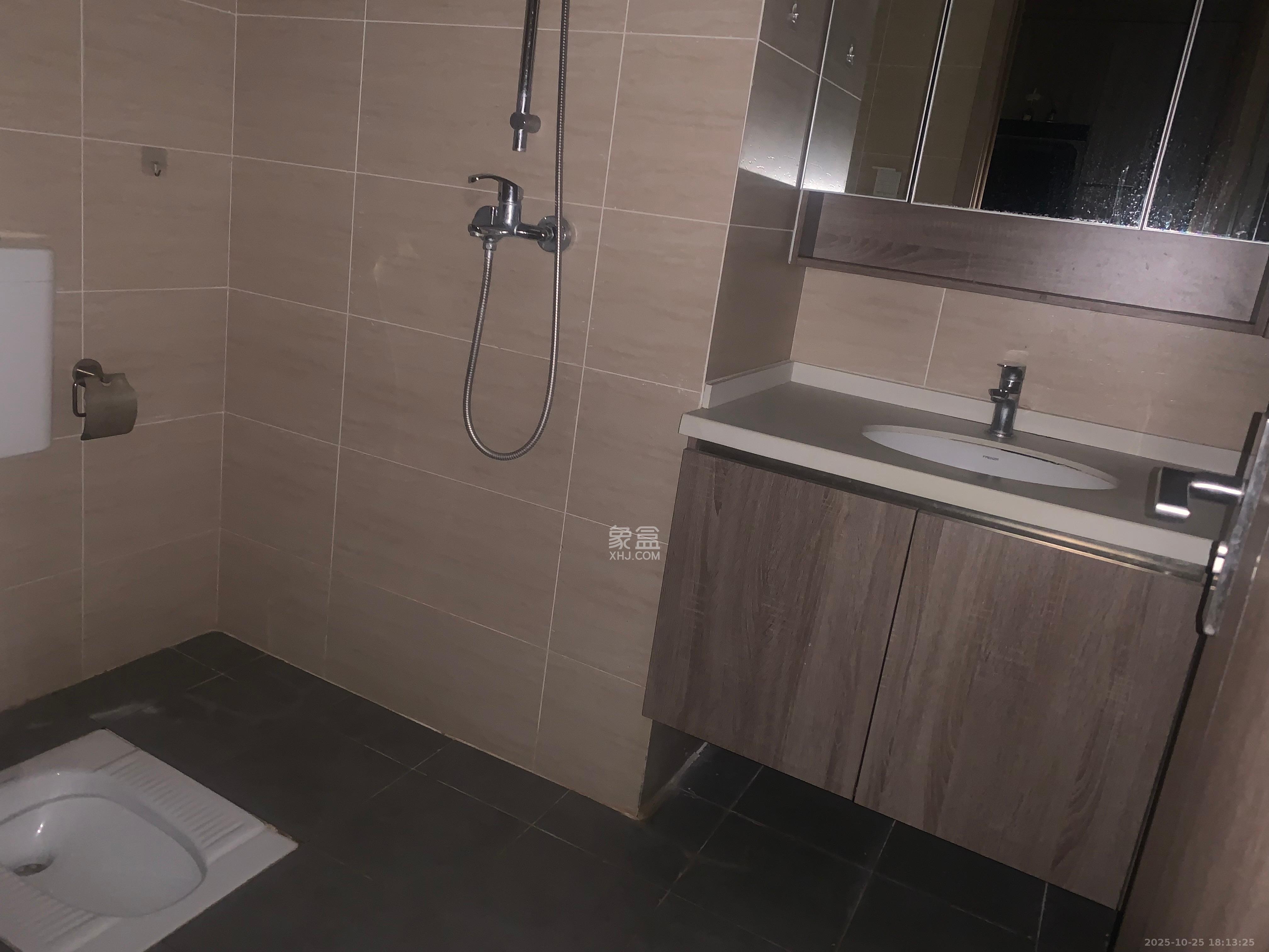 美的翰城  1室1厅1卫    1400.0元/月室内图