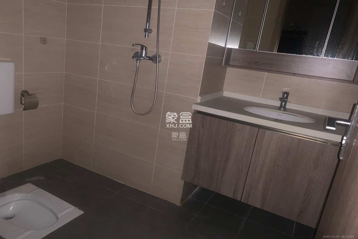 美的翰城 1室1厅1卫 1400.0元/月 美的翰城 1室1厅1卫 1400.0元/月室内图