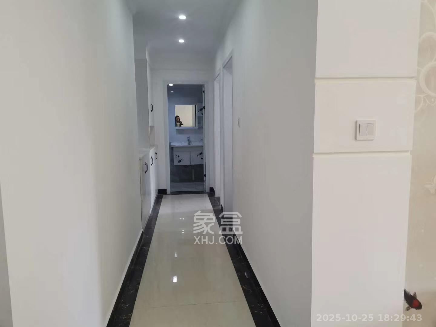 中交中央公园D1区  2室1厅1卫    2200.0元/月 中交中央公园D1区  2室1厅1卫    2200.0元/月室内图