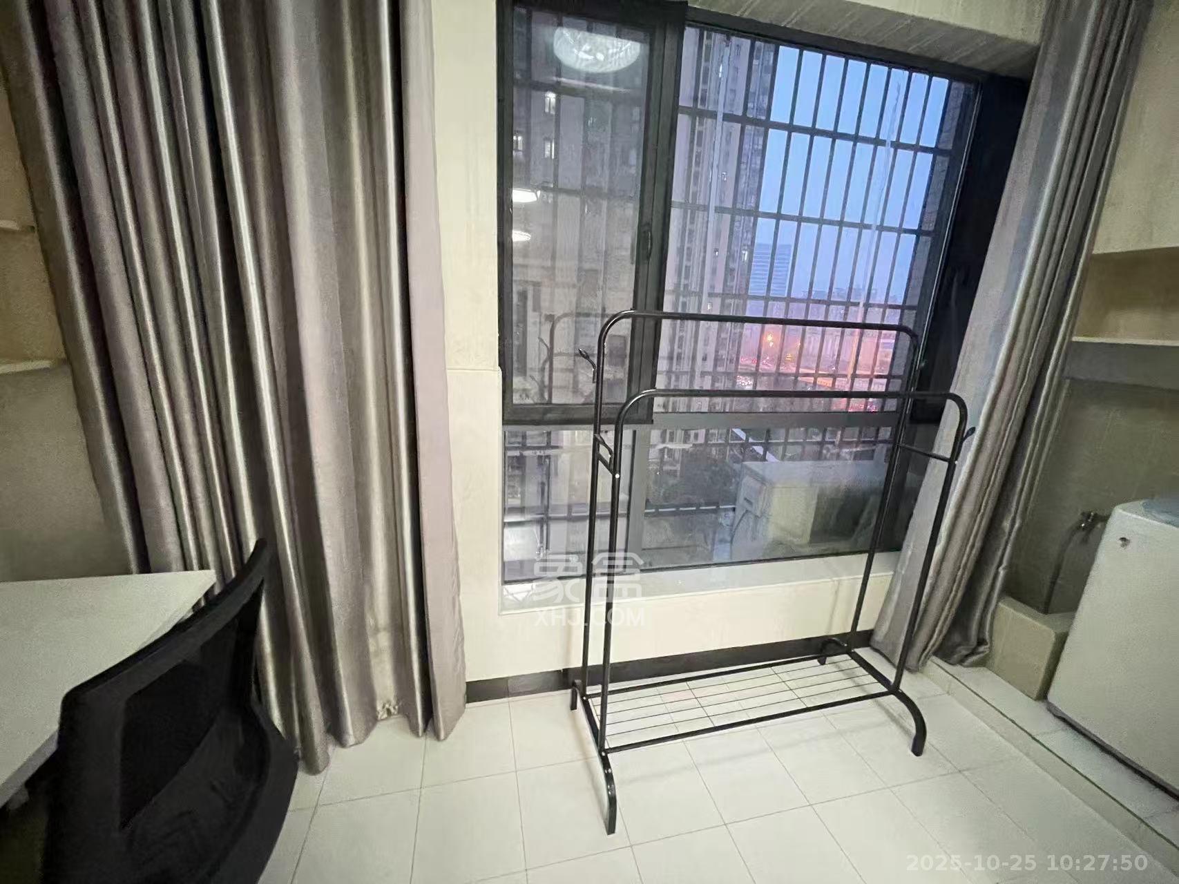 剑桥名门 1室1厅1卫 1600.0元/月 剑桥名门 1室1厅1卫 1600.0元/月室内图