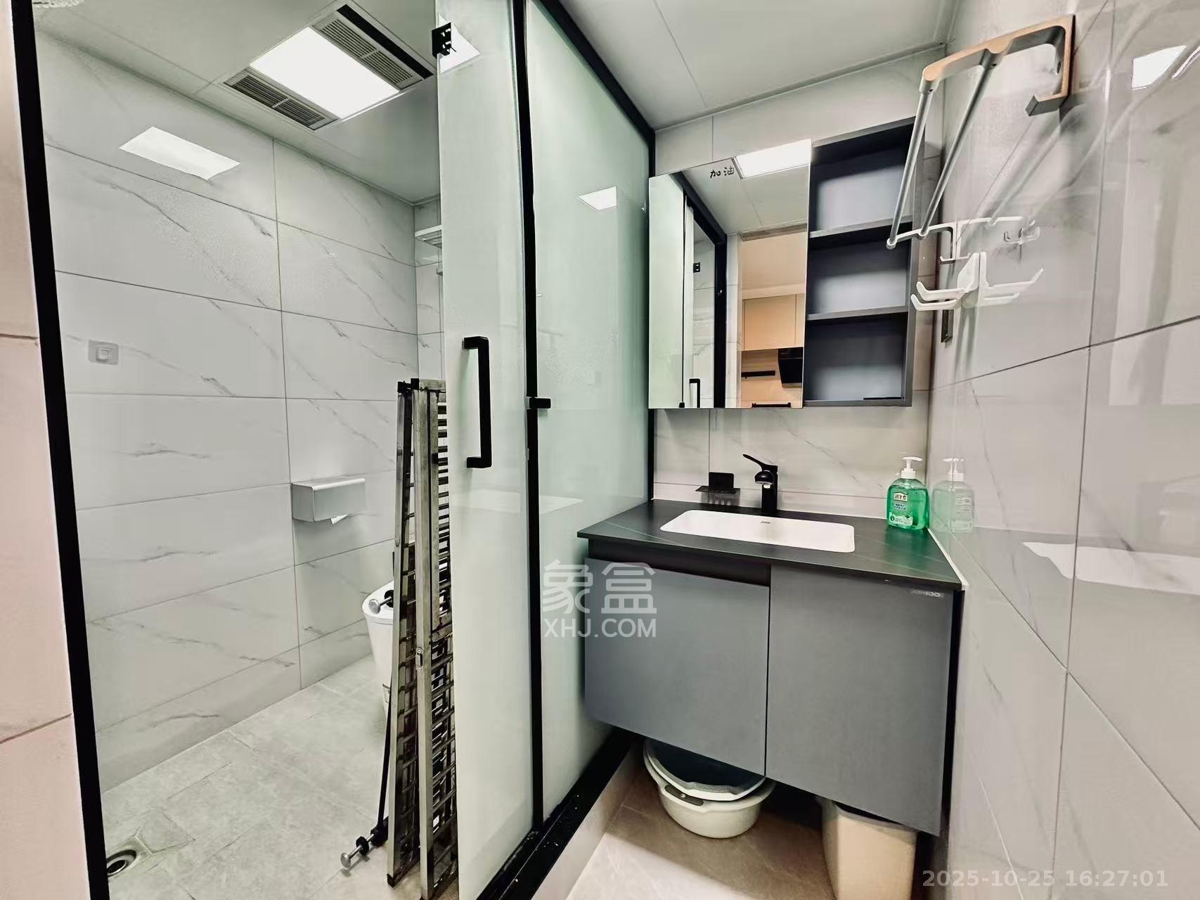 保利天禧EF区  2室1厅1卫    2800.0元/月 保利天禧EF区  2室1厅1卫    2800.0元/月室内图