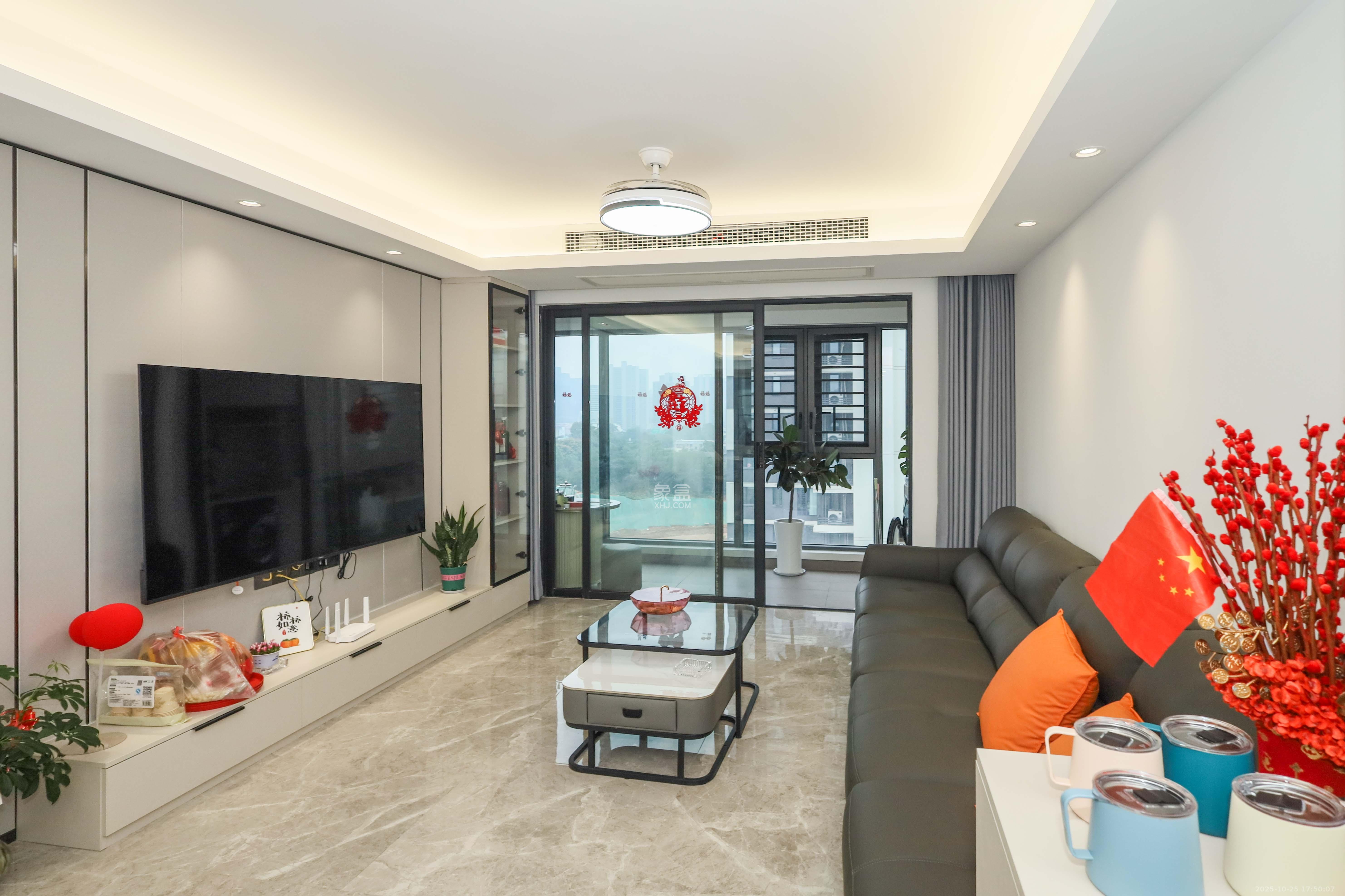 旭辉铂宸府  4室2厅2卫    158.0万 旭辉铂宸府  4室2厅2卫    158.0万客厅