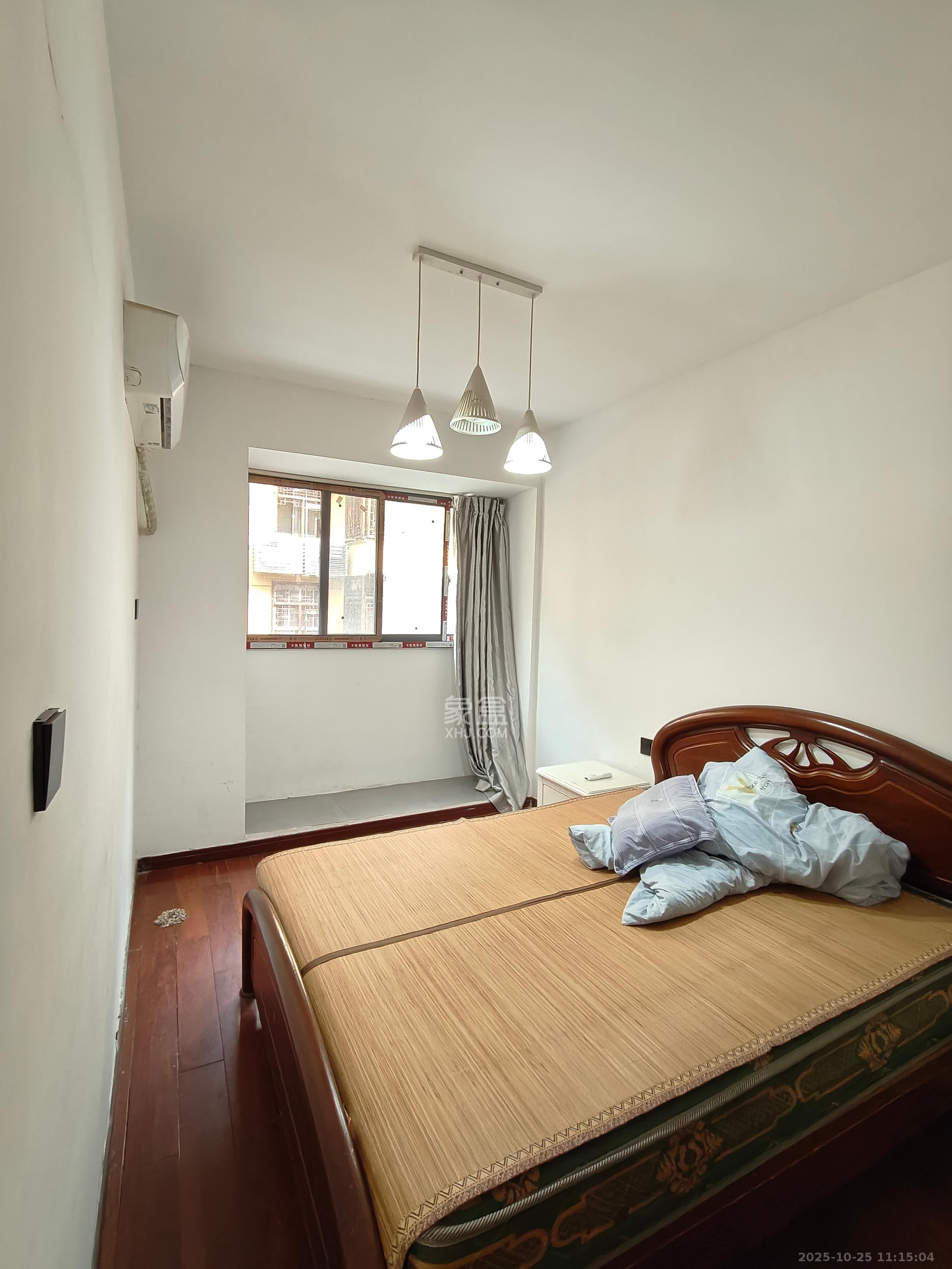 乔庄社区  3室1厅1卫    2200.0元/月 乔庄社区  3室1厅1卫    2200.0元/月室内图