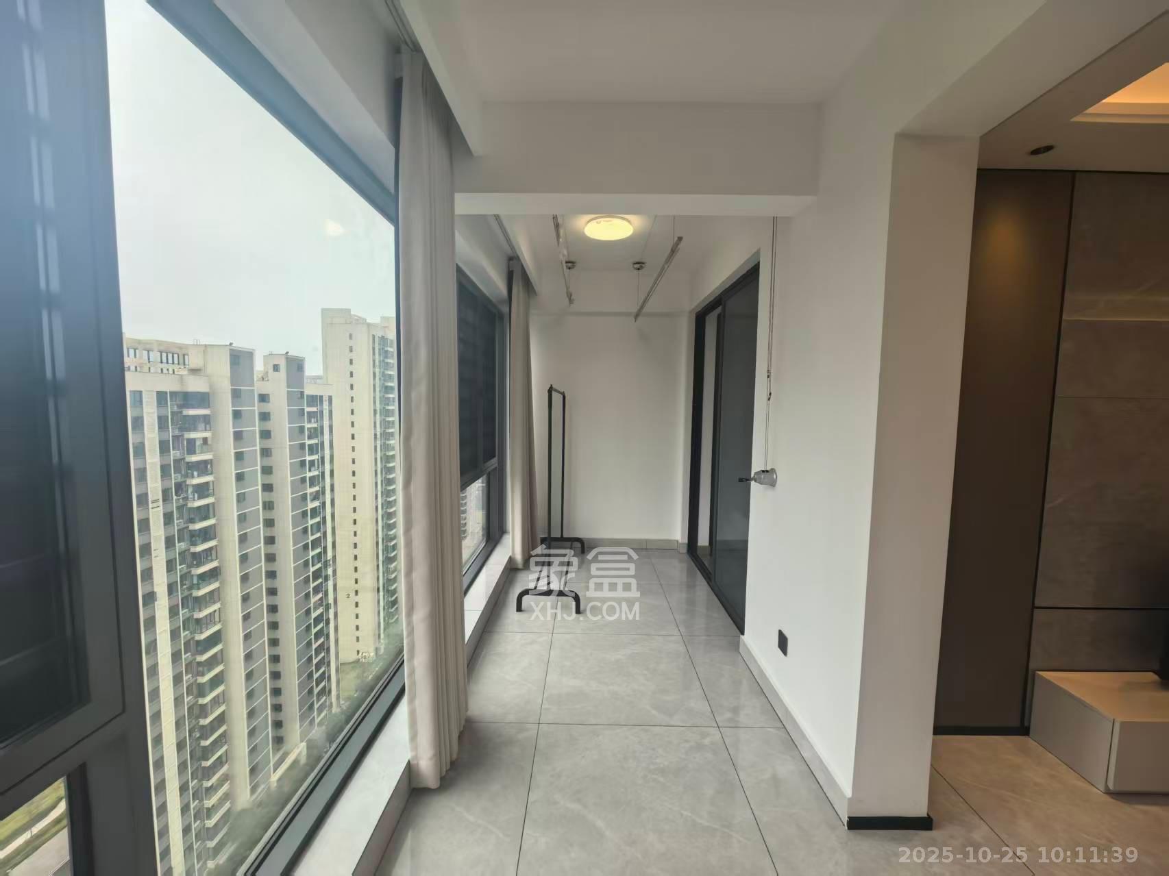 长房悦香山  3室2厅2卫    3200.0元/月室内图