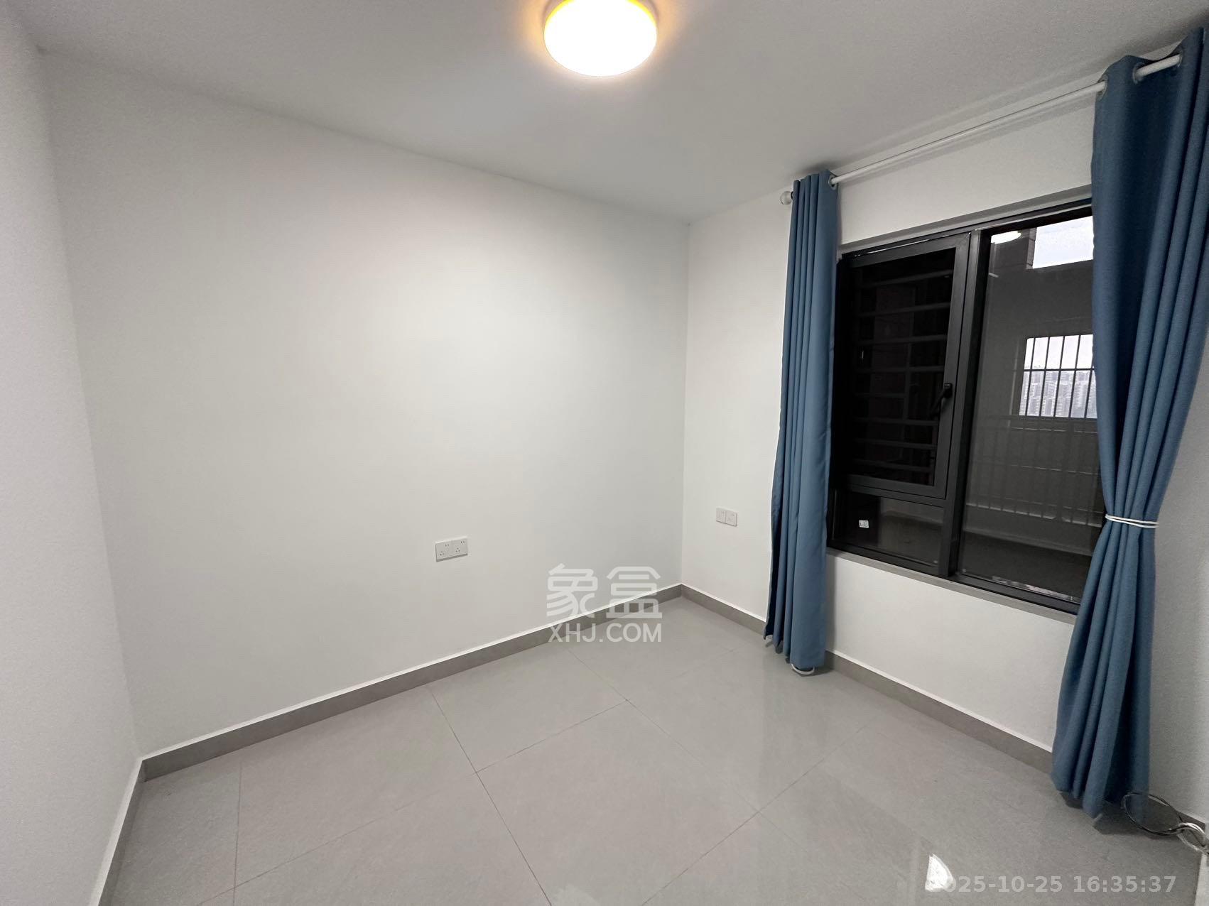 邦盛水岸御园  4室2厅2卫    2400.0元/月室内图