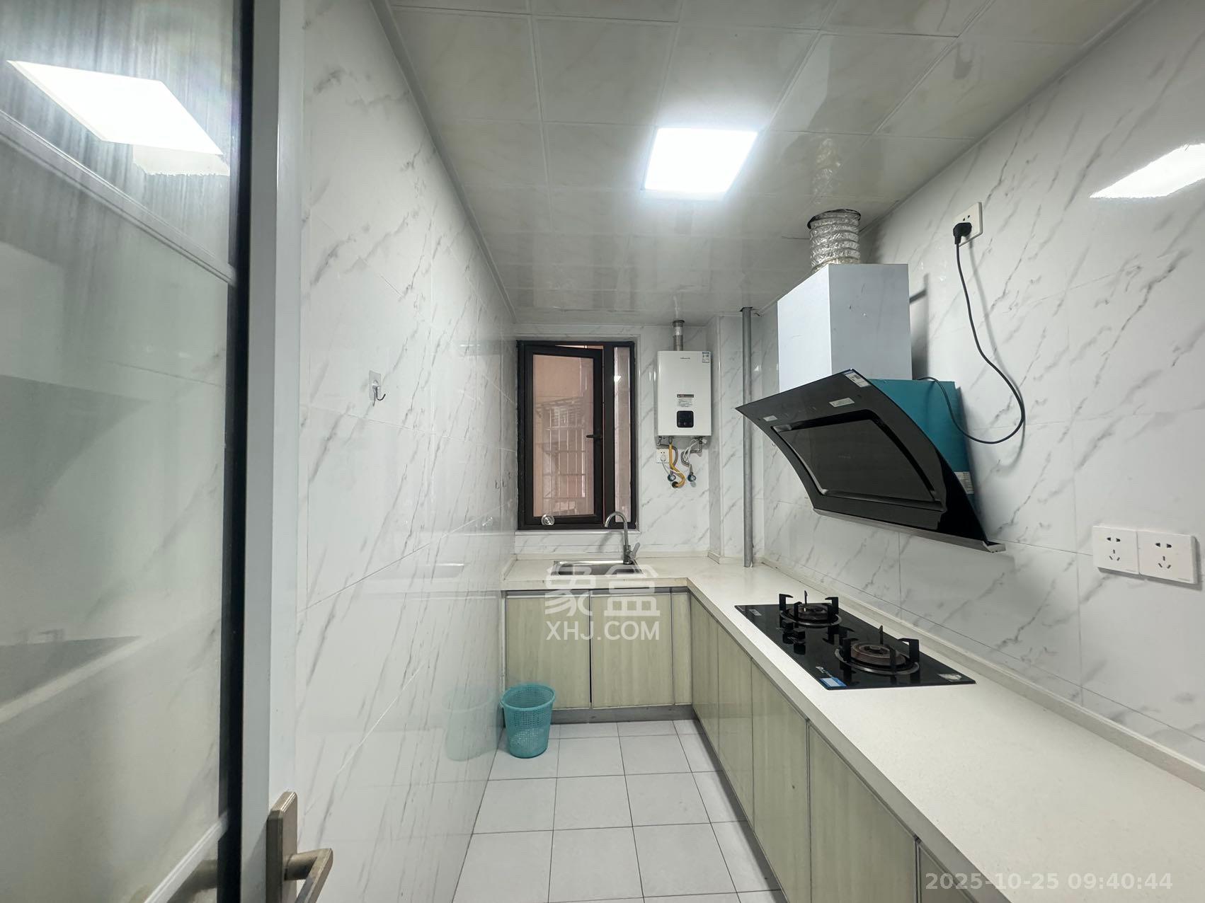 中欣楚天熙苑  2室2厅1卫    2300.0元/月 中欣楚天熙苑  2室2厅1卫    2300.0元/月室内图