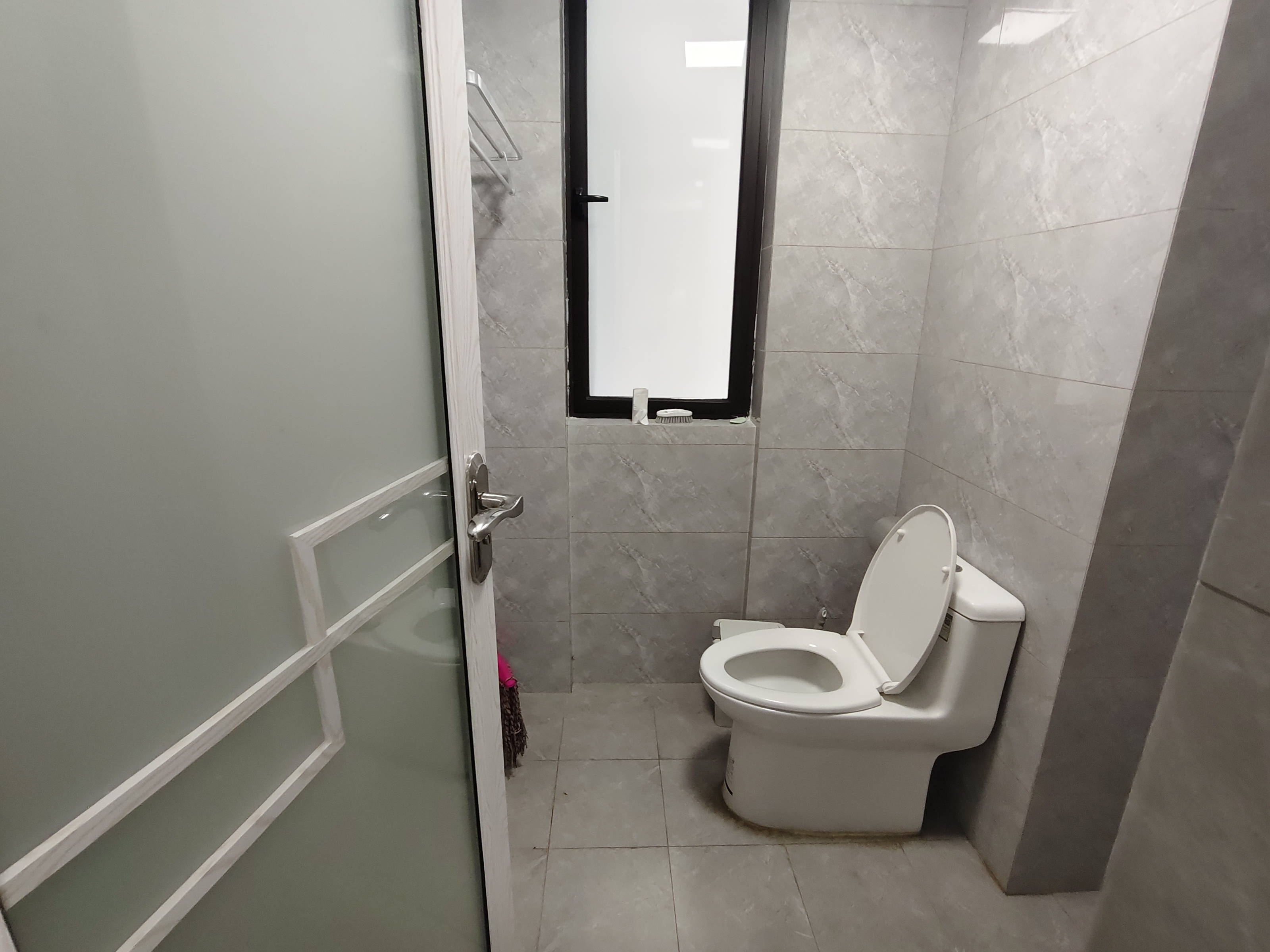 和风家园二期碧海居  3室2厅2卫    2300.0元/月室内图