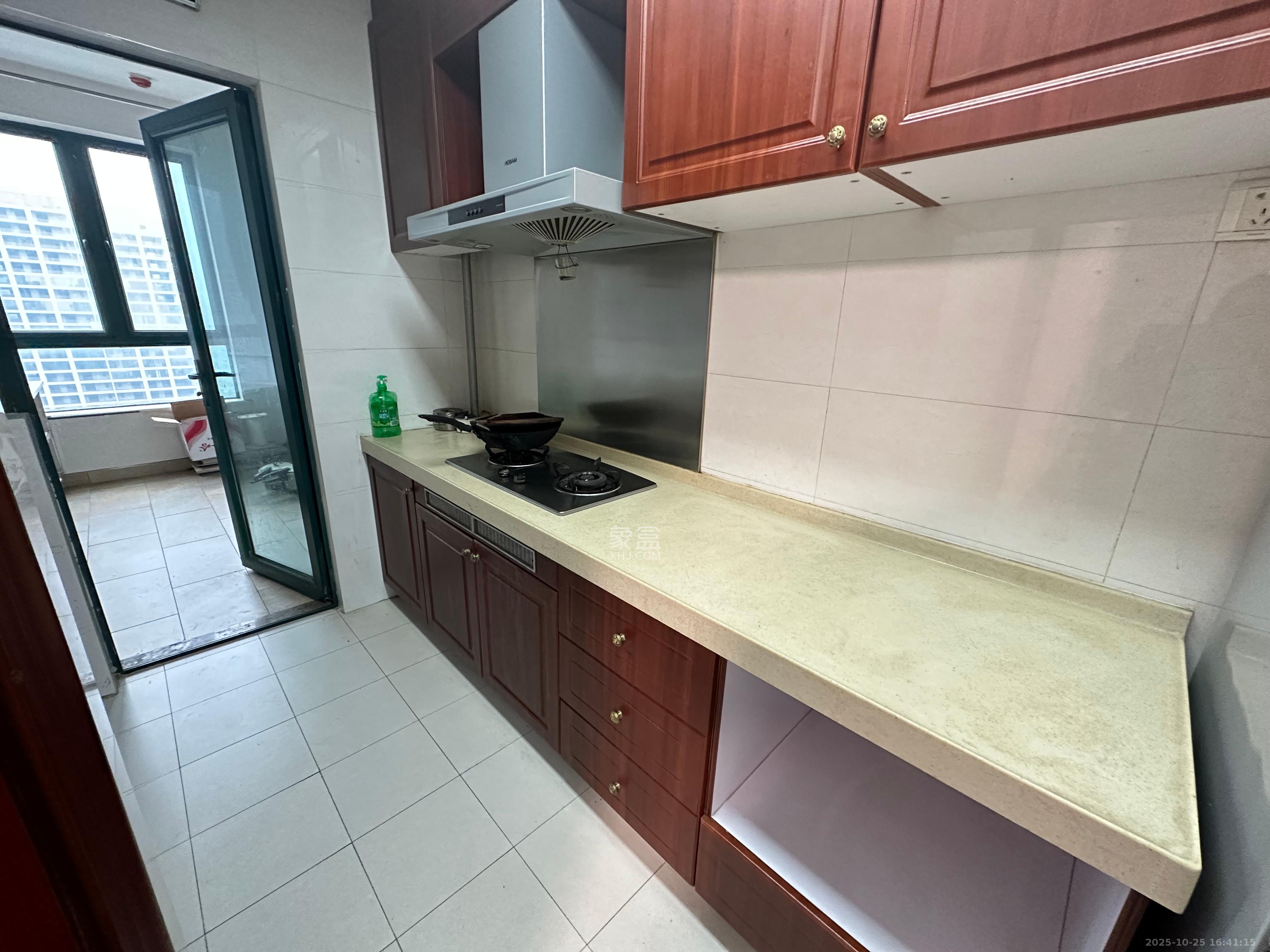 恒大华府  4室2厅2卫    5000.0元/月 恒大华府  4室2厅2卫    5000.0元/月室内图