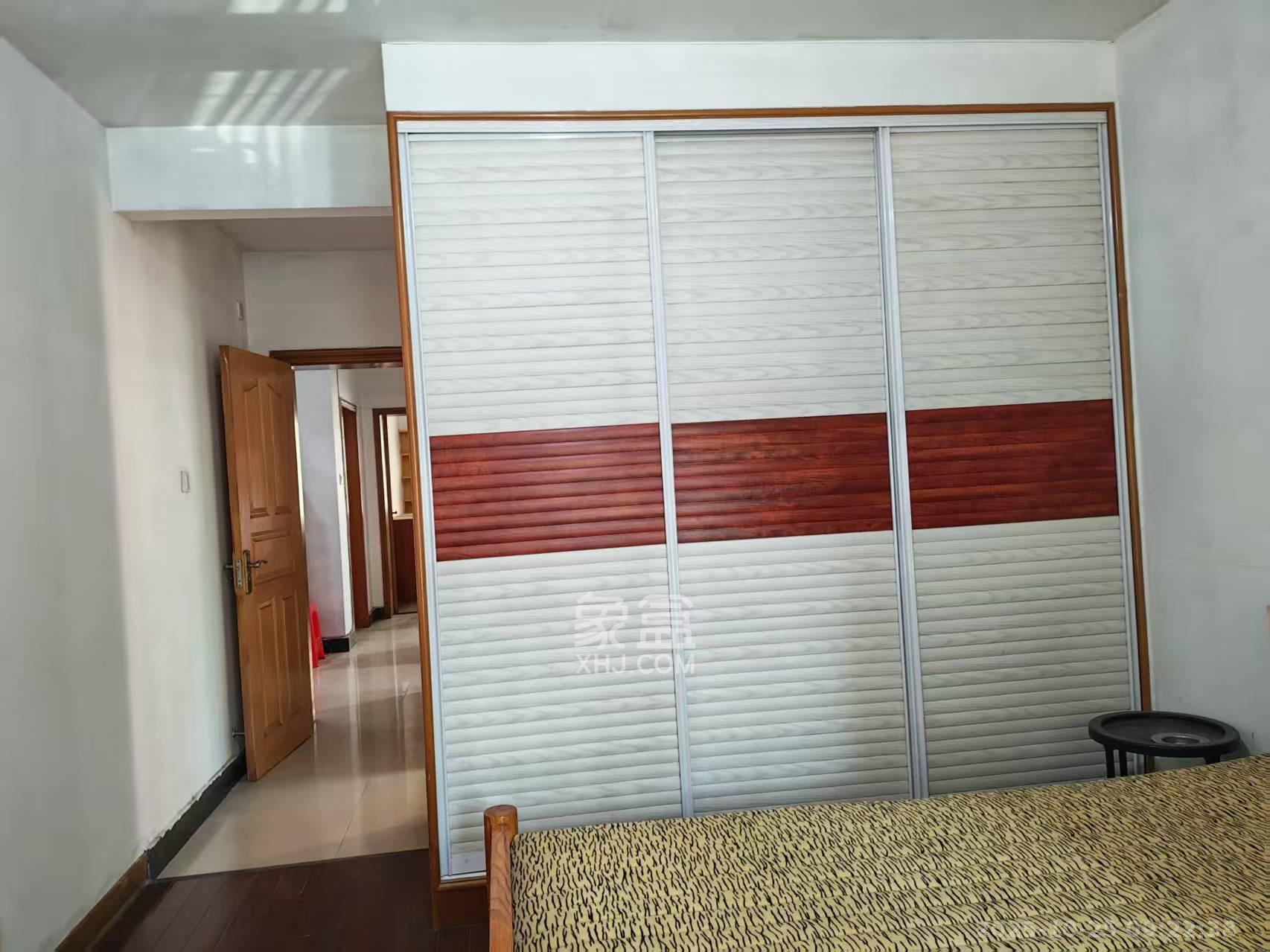 仁和家园 3室2厅2卫 1900.0元/月 仁和家园 3室2厅2卫 1900.0元/月室内图