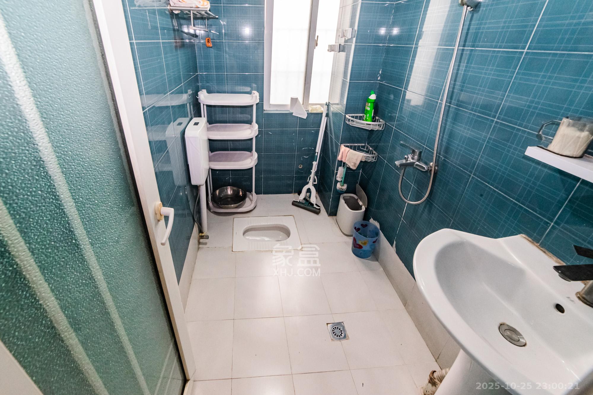 顺天黄金海岸  2室1厅1卫    70.0万卫生间